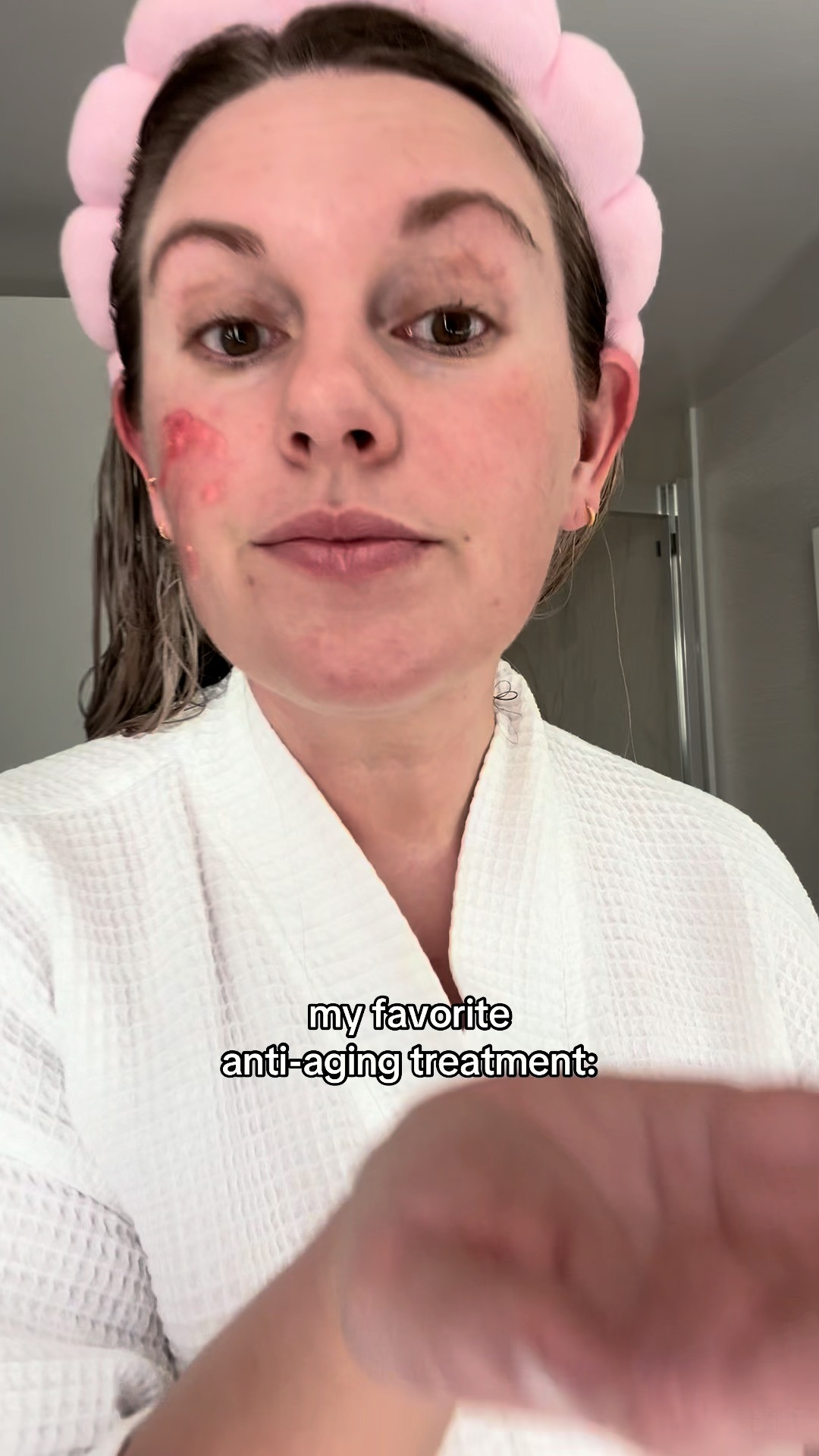 My skin has been loving this collagen jelly lately. It's such an easy step for a plump, healthy-looking glow that fits right into any skincare routine. 

 #LTKdayinmylife #LTKSaleAlert #LTKBeauty