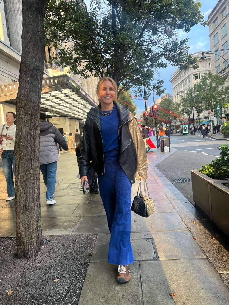 casual street wear vibes 🚶🏼‍♀️💙 

 #LTKSeasonal #LTKStyleTip #LTKTravel