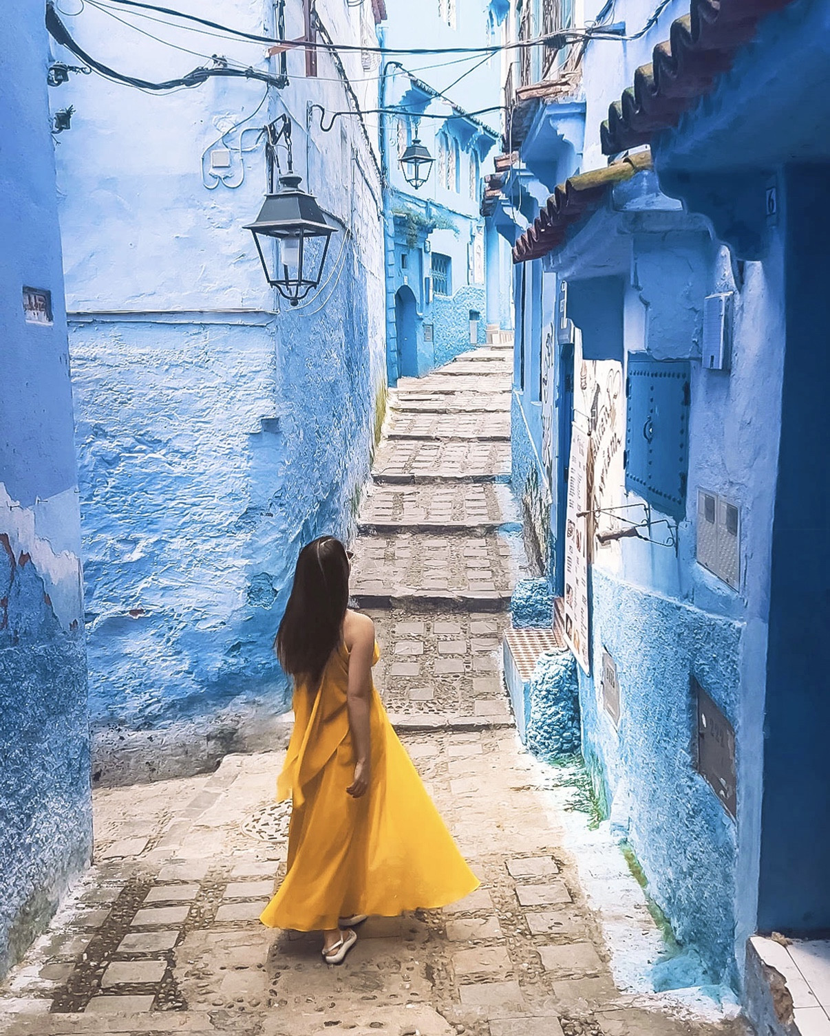 Dress: Badgley Mischka
Sunglasses: Valentino
Bag: Loewe
Sandals: Ancient Greek Sandals

Chefchaouen, Blue City, Morocco, Morocco Style, Travel Style, Fashion Blogger

#LTKTravel #LTKdayinmylife #LTKSeasonal