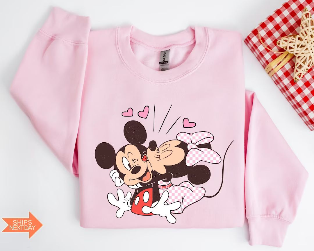 Vintage Mickey and Minnie Sweatshirt Disney Valentines Day - Etsy | Etsy (US)