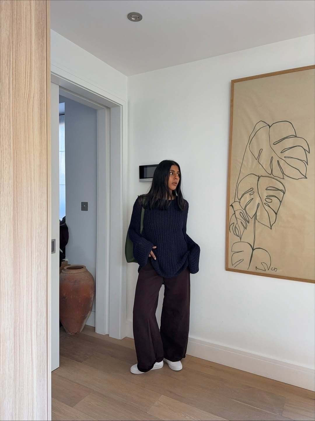 ‘Dressing Up’ sweatpants is my thing this winter! 

Autumn Style, Autumn Fashion, Khaite Jumper, Sweatpants, Vans Trainers, Autumn Outfit 

#LTKwinter #LTKuk #LTKautumn