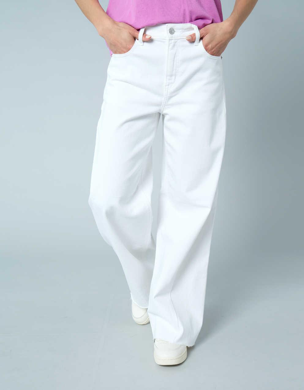 AE Dreamy Drapey Stretch Super High-Waisted Baggy Wide-Leg Jean | American Eagle UK