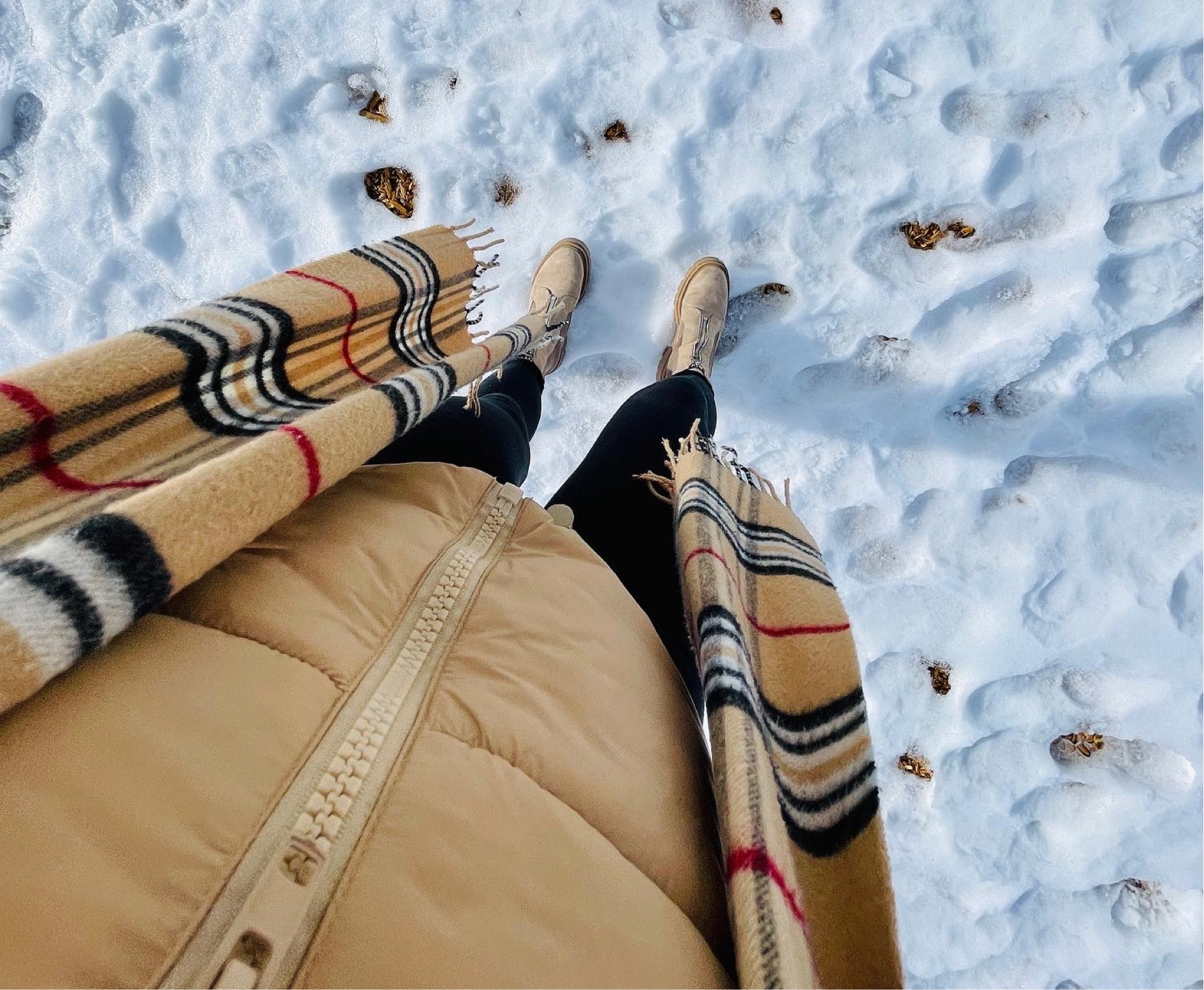 Winter accessories ❄️ Love this $50 scarf and $37 puffer vest (I’m in a size small)  Both keep me so warm and you can easily throw on with leggings and boots!

#LTKstyletip #LTKfit #LTKunder100