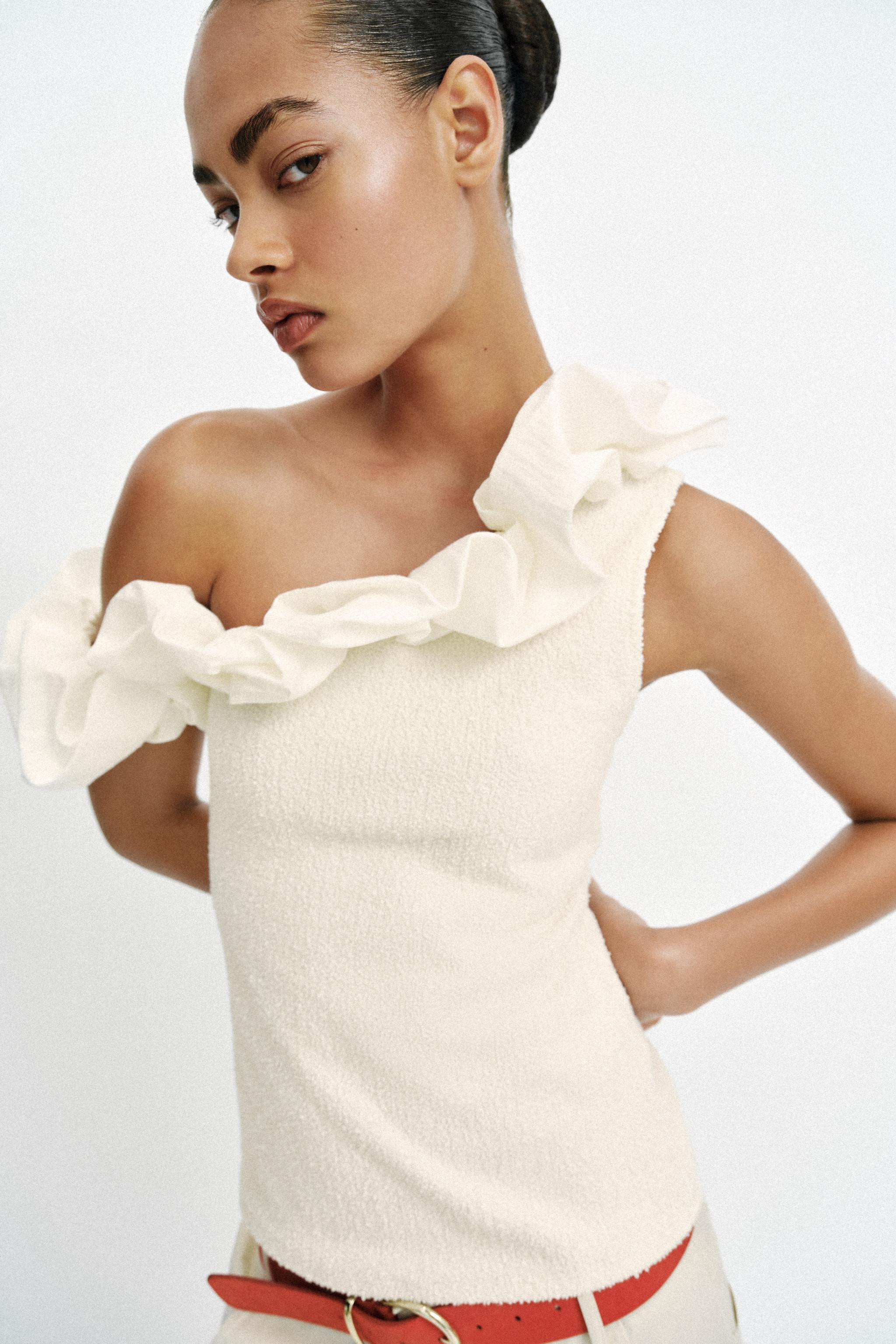 ASYMMETRIC BOUCLÉ TOP | Zara US