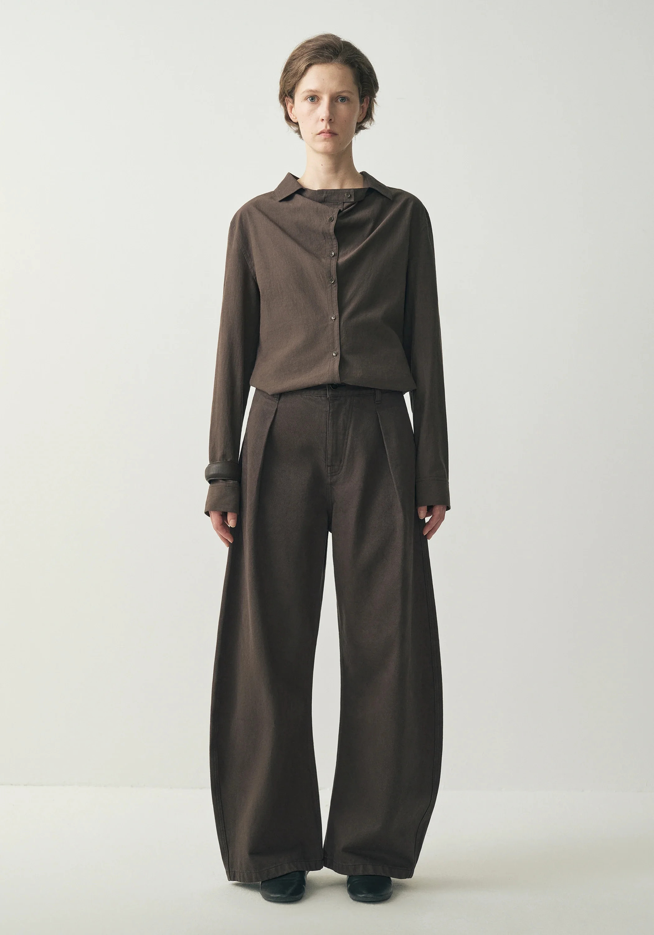 Turkish Sculptural-curve Jeans | INSIS