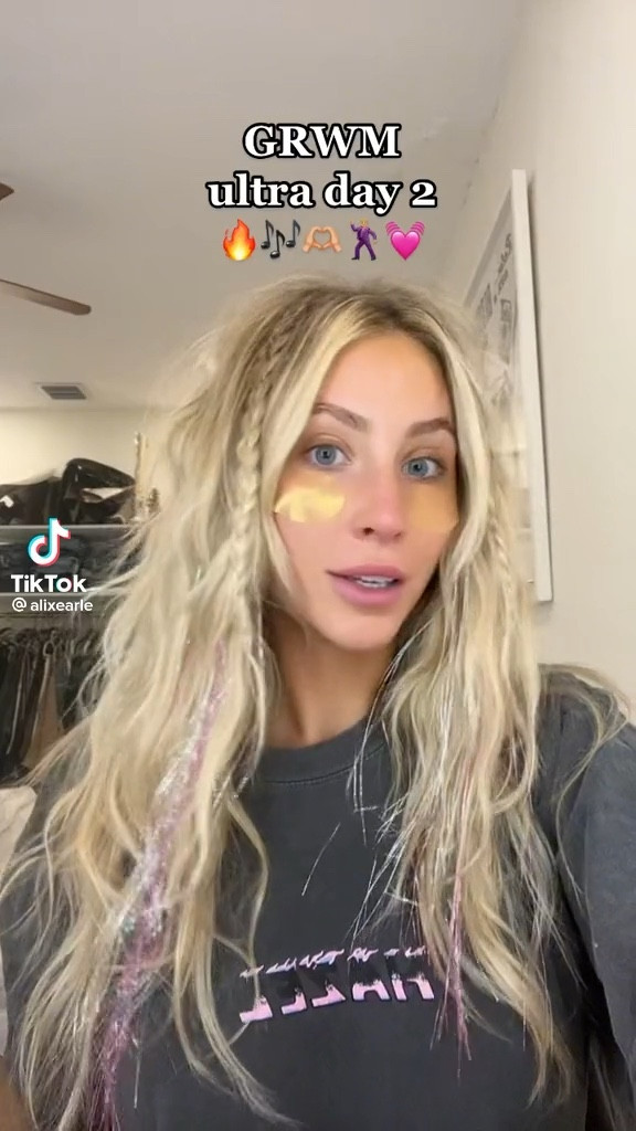 Festive makeup for day 2 this weekend! ✨

#LTKbeauty #LTKSeasonal #LTKFestival