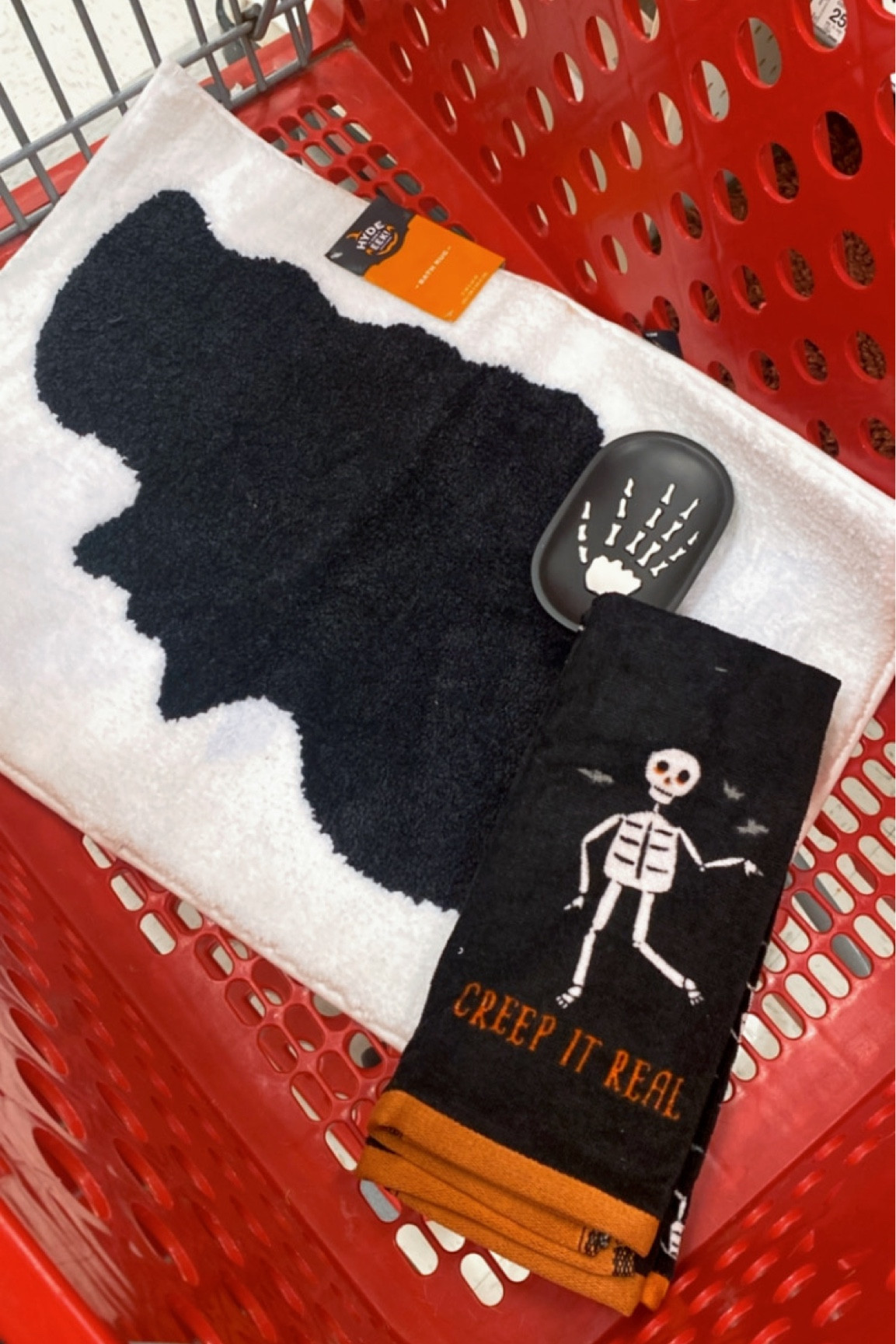 Target 🦇 Halloween Bath Set! 

#LTKSeasonal #LTKFindsUnder50 #LTKHome