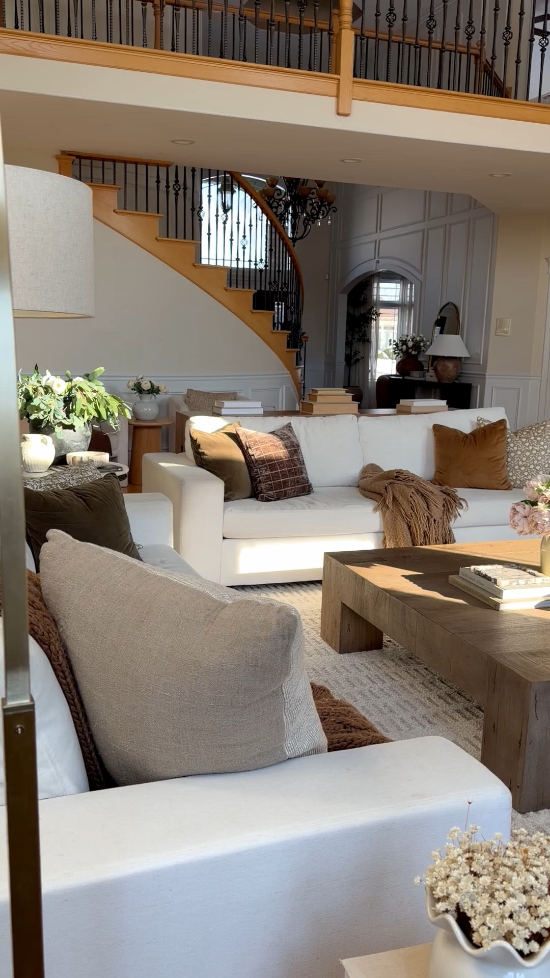 This is the first thing that grounds the space 🤍
The rug makes everything else work.

Linked here on LTK.

#LTKSaleAlert #LTKHome