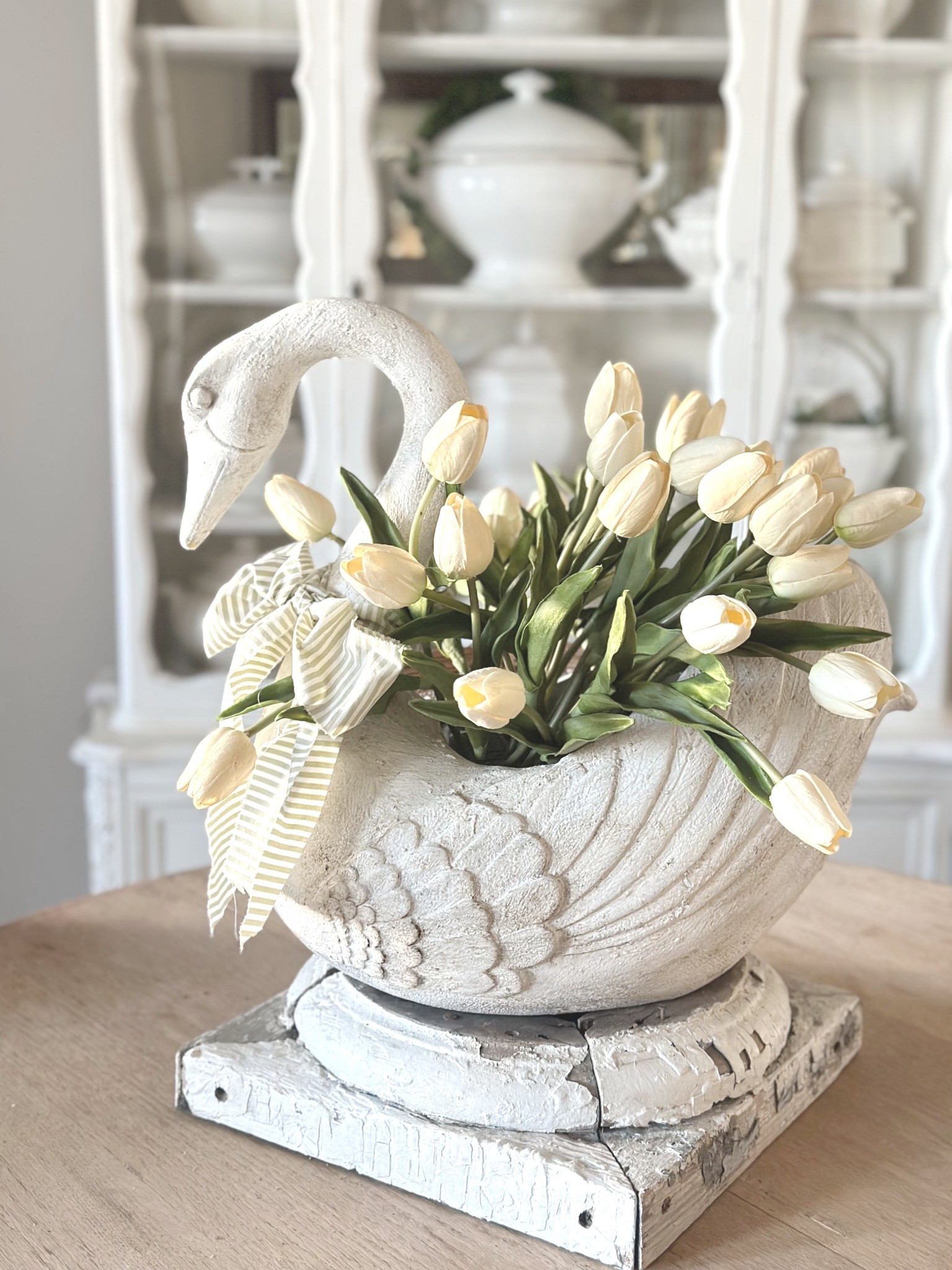 I am amazed at how realistic these tulips look!

I’m not typically a fan of faux flowers or greenery, but these are definitely an exception. 

If you want to add a touch of Spring to your home without having to buy fresh  flowers over and over, you definitely should grab some of these real touch tulips. 

They come in lots of different colors and are so inexpensive. 

spring decor • faux tulips • Easter decor 

#LTKHome #LTKSeasonal