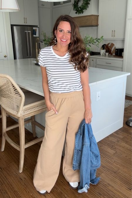 Comfy wide leg pants. Available in sizes XXS-4X. Two color ways. These run big!  Wearing a small. Tee is a medium. 
.


#LTKstyletip #LTKsalealert #LTKover40
