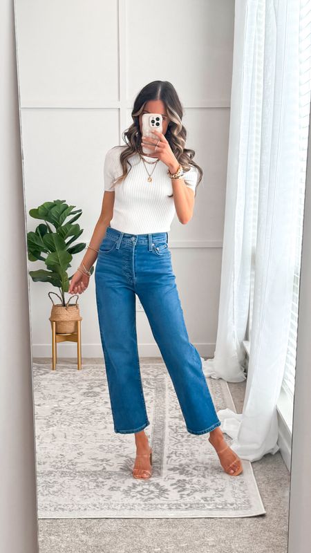 ✨To say that I’m obsessed with these straight jeans is an understatement!! 

The quality is far above the rest! They’re nice and stretchy and don’t stretch out in-between wears. Plus they make your bum look so good!!

✨Wearing my true to size 25 in each. 

#jeans #jeanslovers #amazonjeans 

#LTKFindsUnder50 #LTKSaleAlert #LTKStyleTip