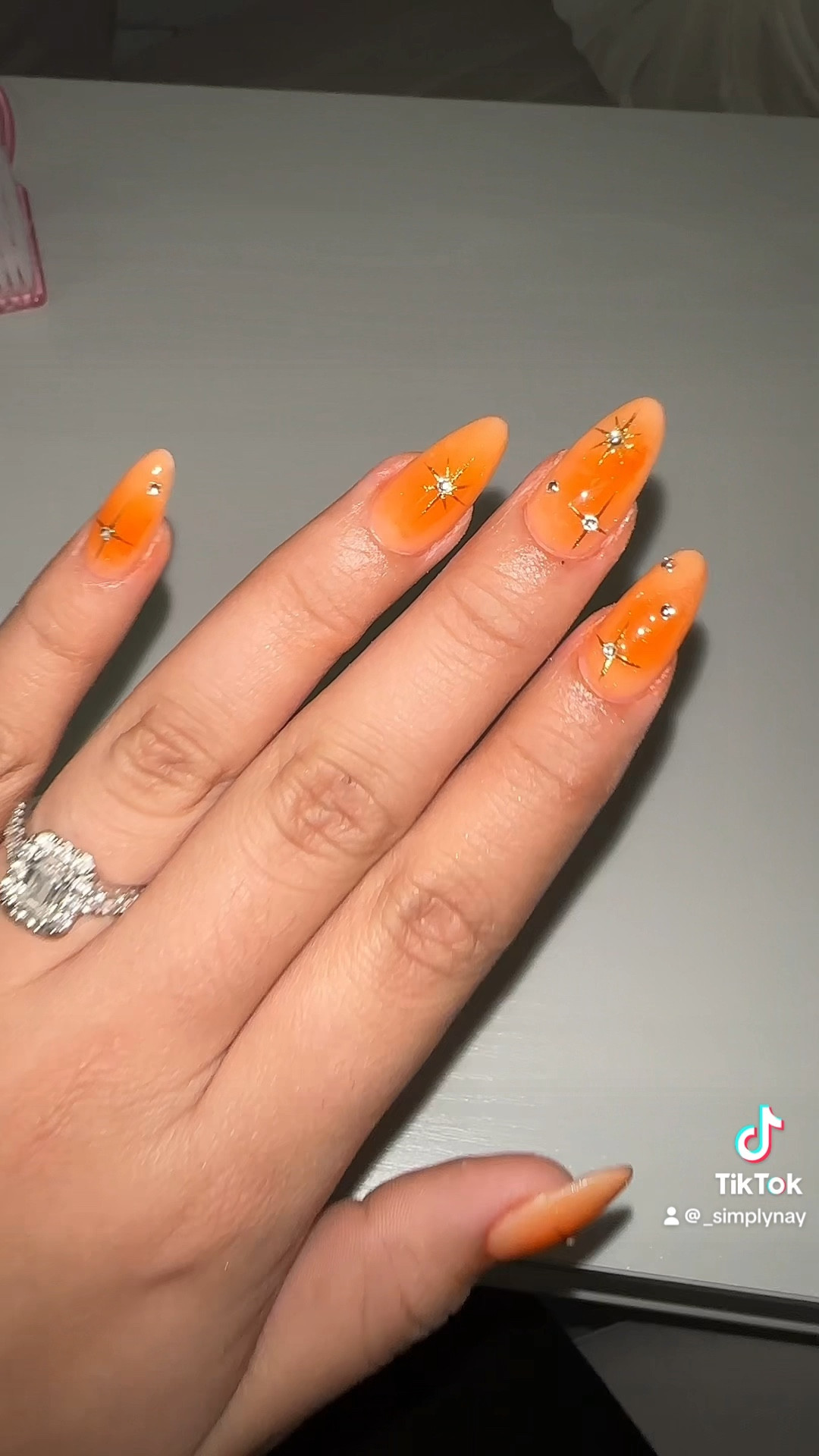 GRWM & let’s go get my nails done 🧡🧡🍊🍊🍊🍊🍊

#LTKU #LTKbeauty #LTKstyletip
