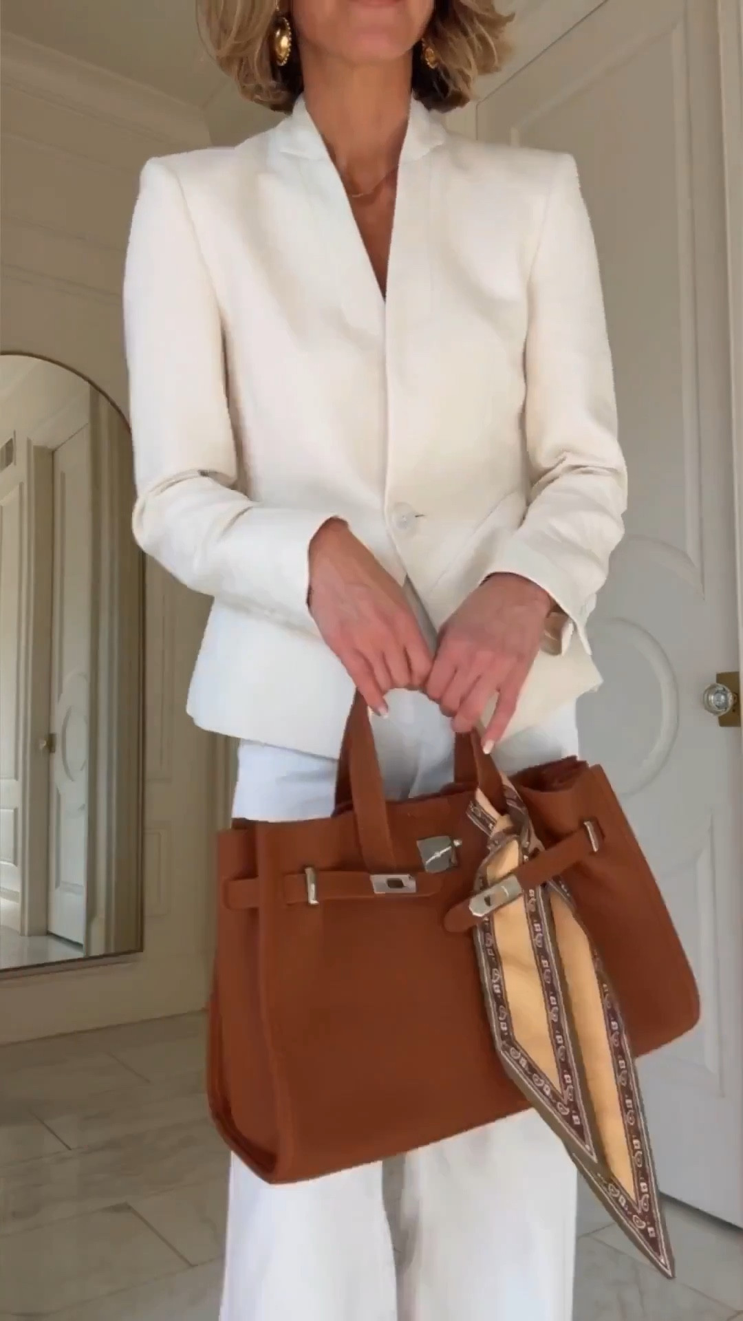 New spring @Zara outfits. I'm wearing size small in tops and xs/25 in bottoms.

#LTKSeasonal #LTKootd