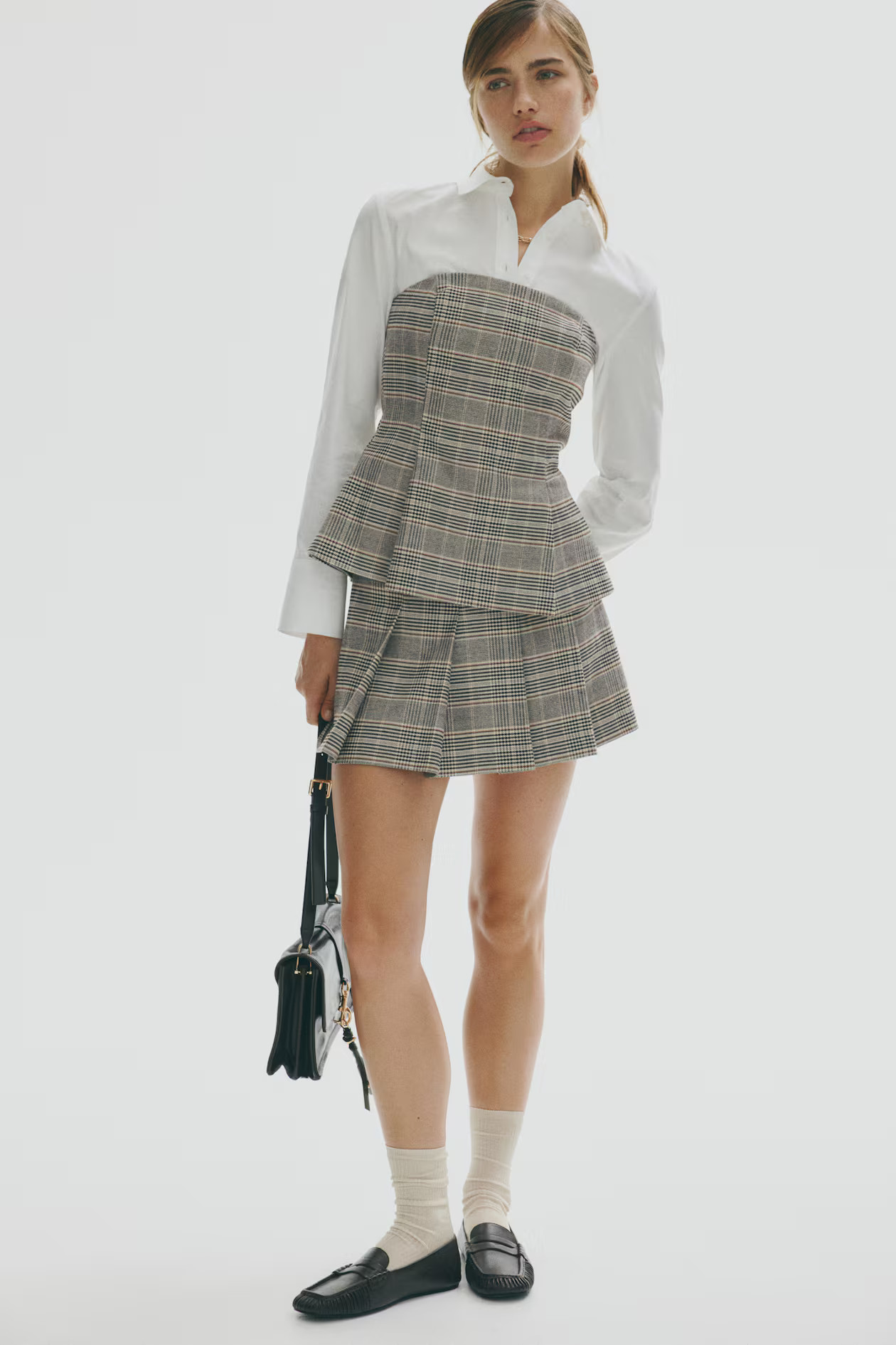 Pleated skirt | H&M (UK, MY, IN, SG, PH, TW, HK)