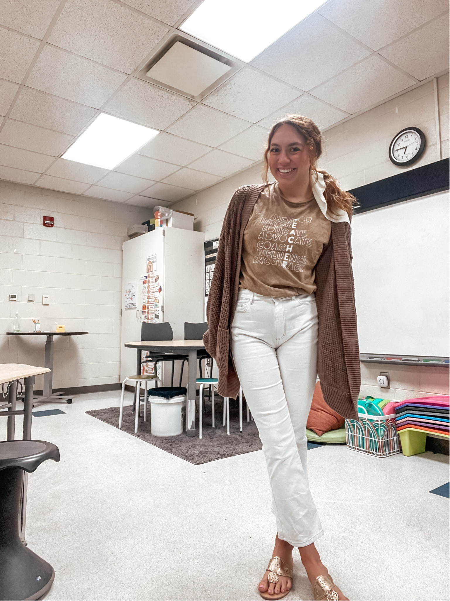 Exact shirt from shopdoor104.com

Teacher tee, teacher shirts, teacher outfit, teacher style, teacher fashion, spring work outfit, workwear, spring pants, spring cardigan, spring sandals

#LTKWorkwear #LTKSeasonal #LTKFindsUnder100