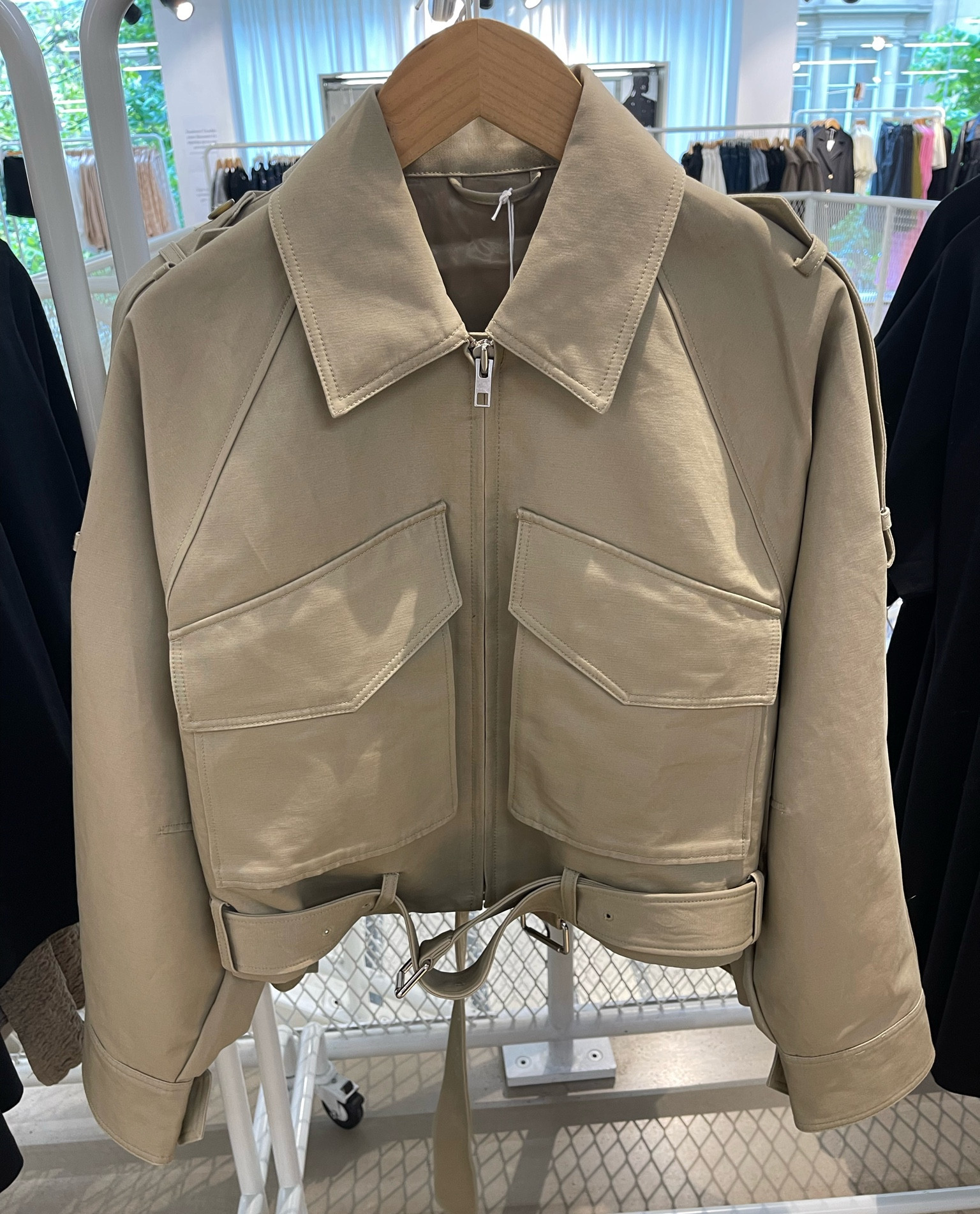 Love this jacket & it’s currently 20% off in the Black Friday sale! 

#LTKeurope #LTKCyberWeek #LTKgiftguide