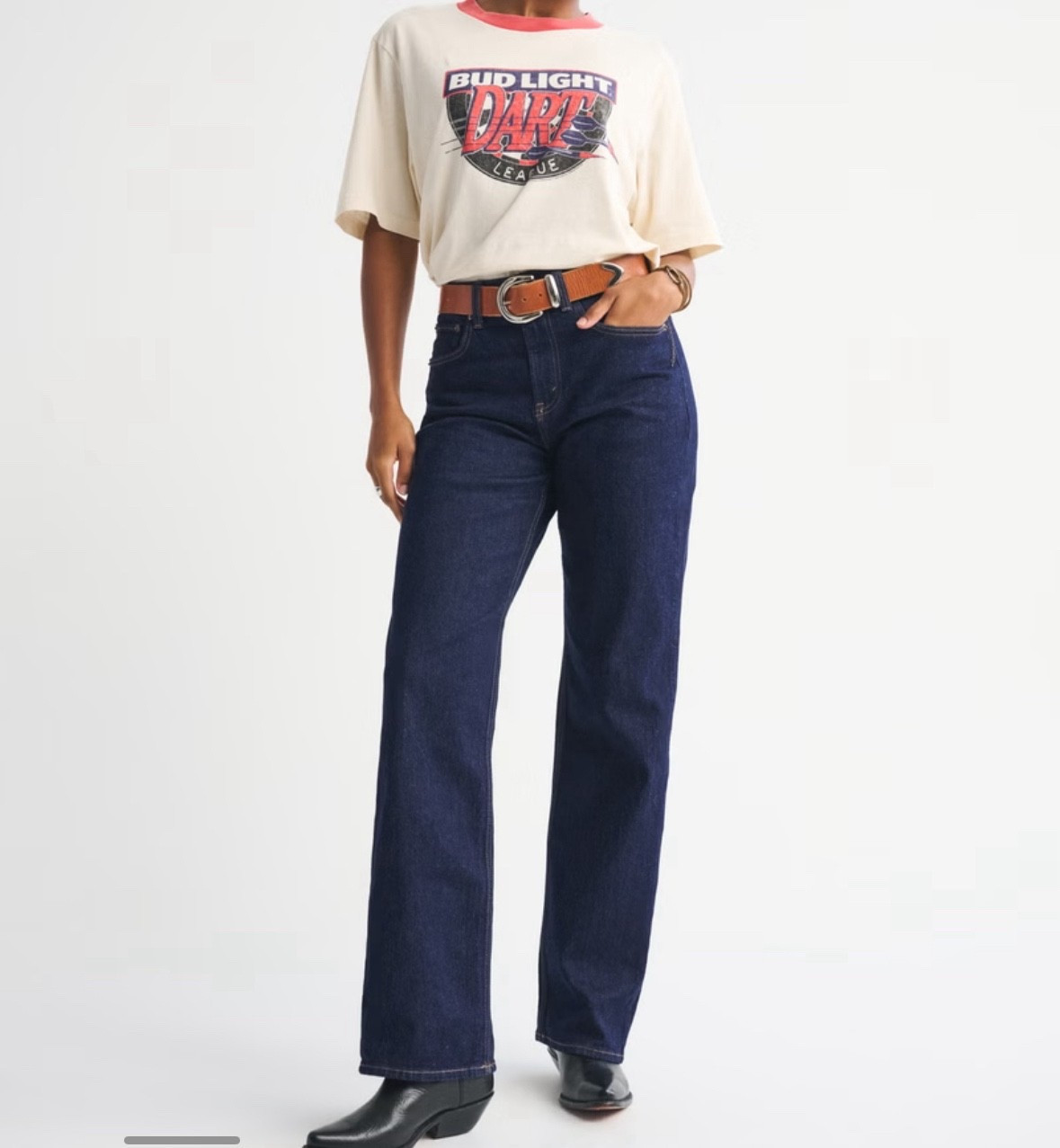 Post partum jeans I’m loving! They are high rise so hide my mom stomach and run big! Size down! I got a short and they are perfect. I’m 5’2"