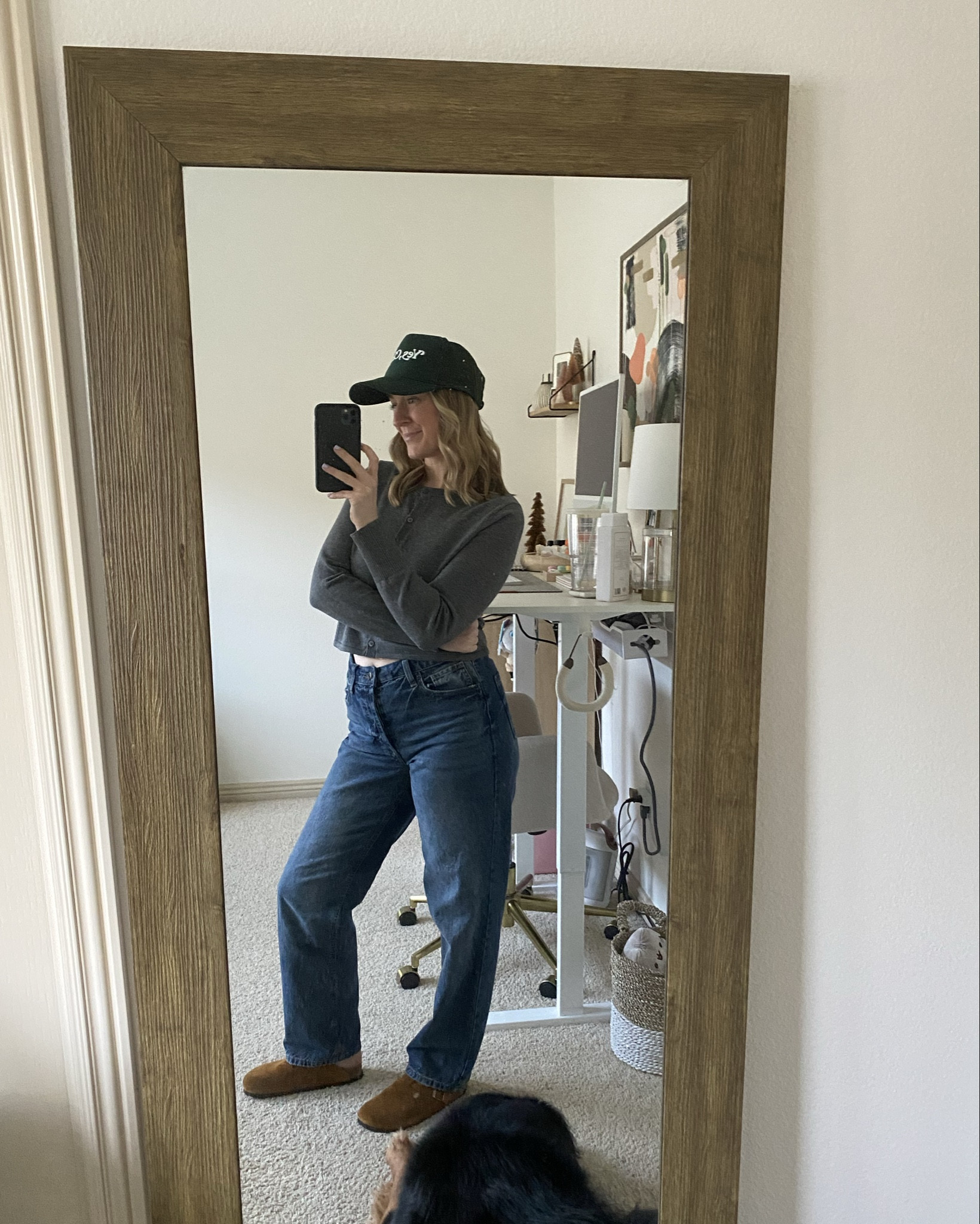 THE PERFECT GREY CARDIGAN 🩶 pairs really well with these straight leg jeans (size down!) and a trucker hat. I love straight leg jeans with my Birkenstocks, Adidas or flats!

#LTKFindsUnder100 #LTKFindsUnder50 #LTKStyleTip