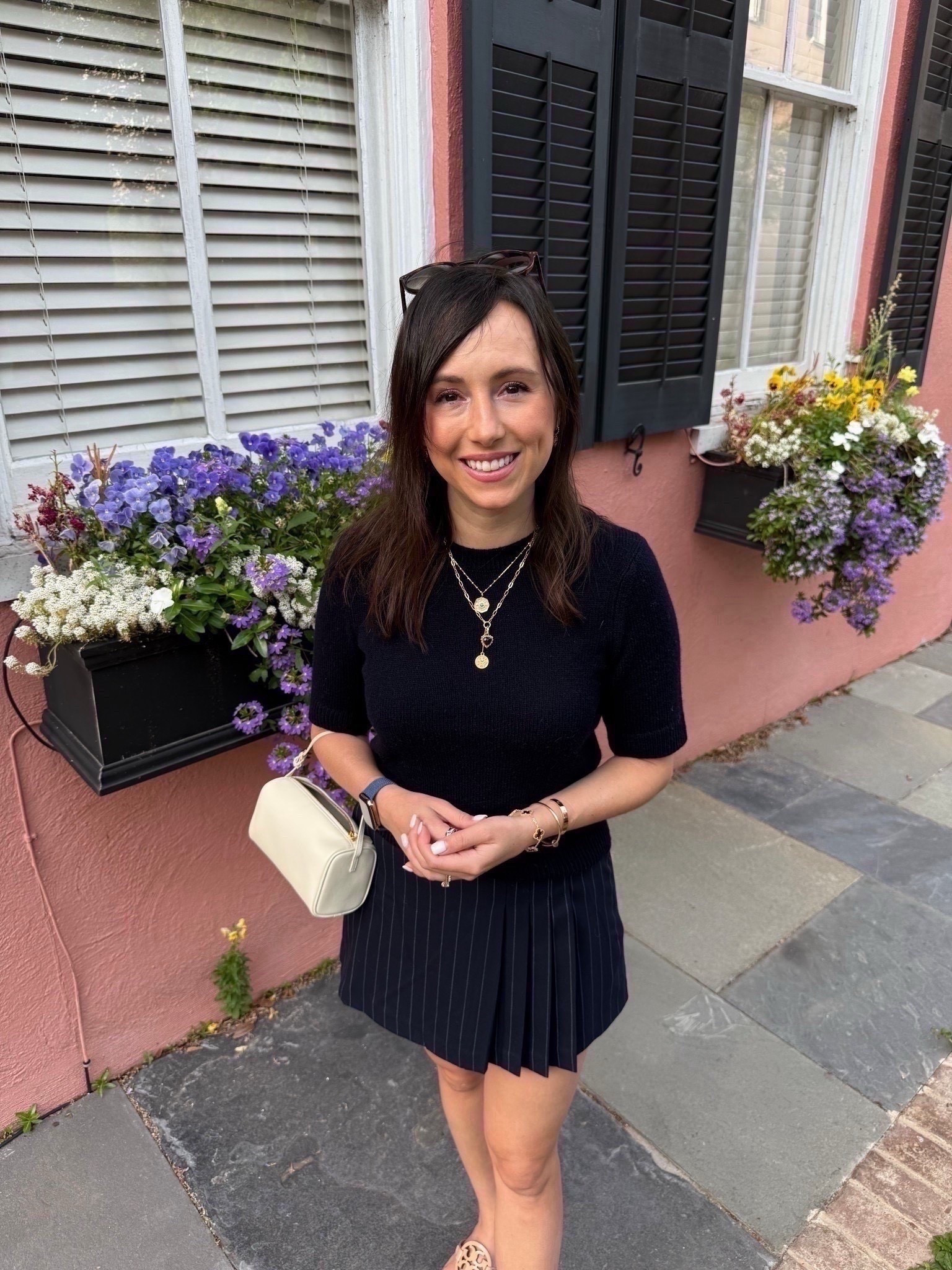 Vince navy sweater (xs), skort (4)



#LTKootd #LTKSeasonal #LTKFindsUnder100