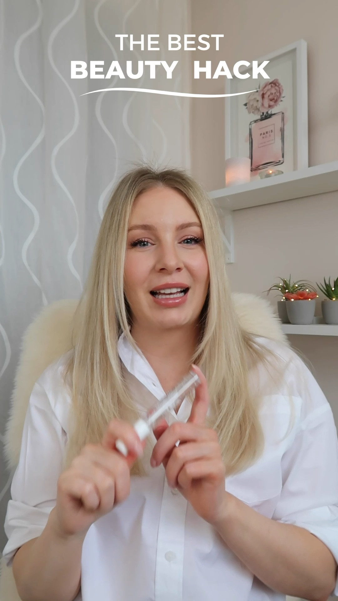 The best beauty hack to get rid of flyaways 🙌🏻  I’ve been using clear mascara to tame flyaways for years and it works every time!

Tags,
Hair hacks, frizzy hair, hair products, beauty trick



#LTKstyletip #LTKunder50 #LTKbeauty