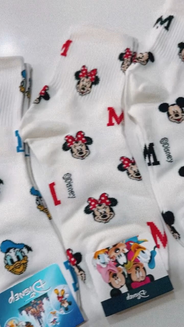 Such a great park find! #disneylovers #apholders 

#LTKunder50 #LTKkids #LTKfamily