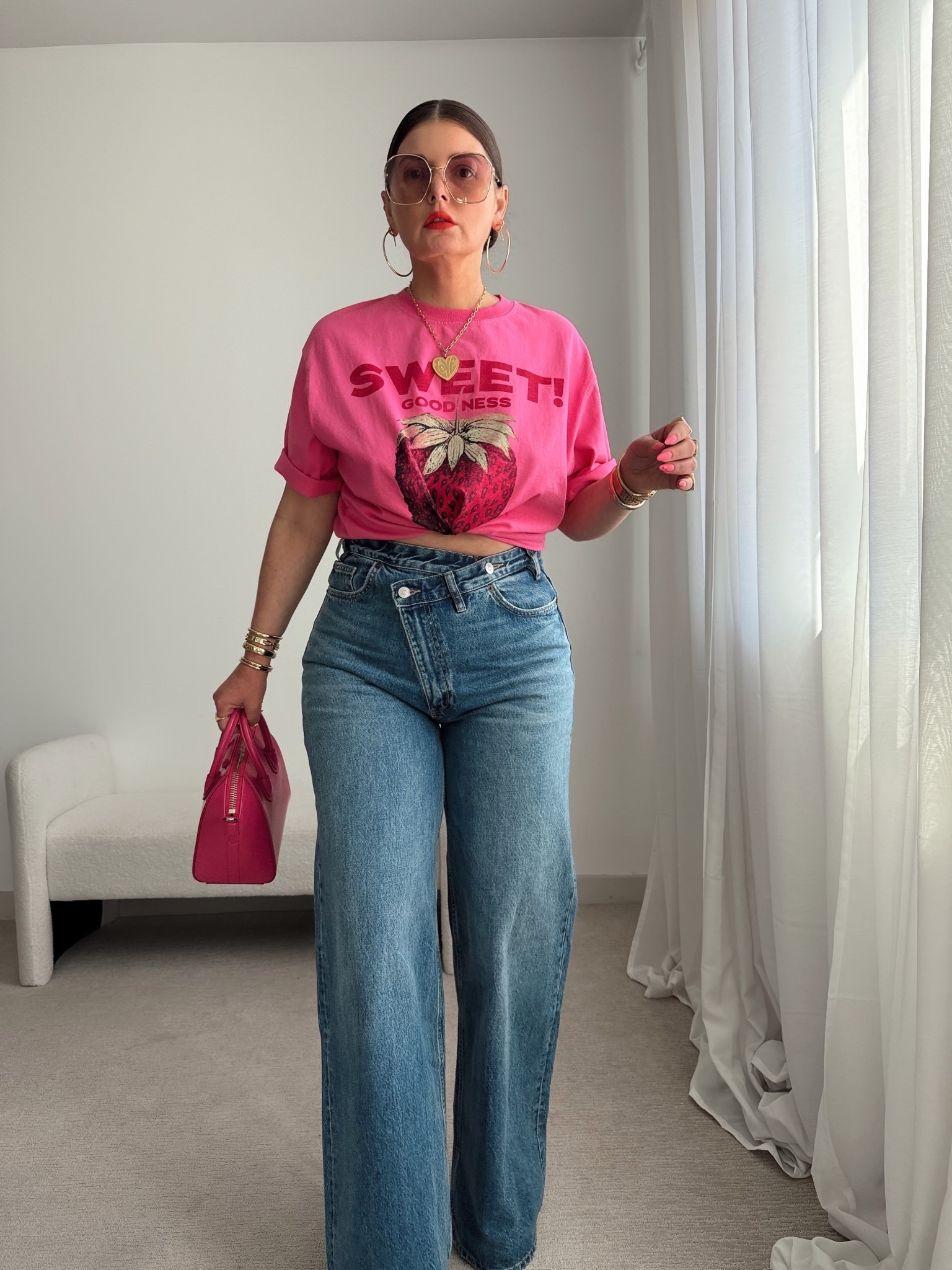 Wearing 2 sizes up in jeans but will have them tailored to fit my waist and the perfect length for flats for me.

Shirt is my true size, I have the front tied up with a hair tie (just like a ponytail) and flipped it under.

I’m 5’4” and wearing a 5” heel



#LTKPetite #LTKFindsUnder50 #LTKStyleTip