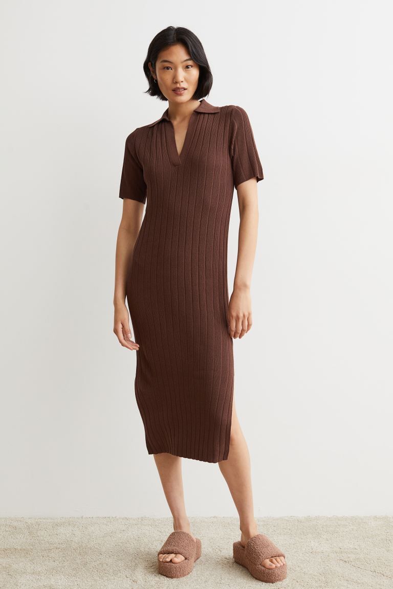 Conscious choice  Short-sleeved dress in a fine-knit, ribbed viscose blend. Relaxed fit with a co... | H&M (US + CA)