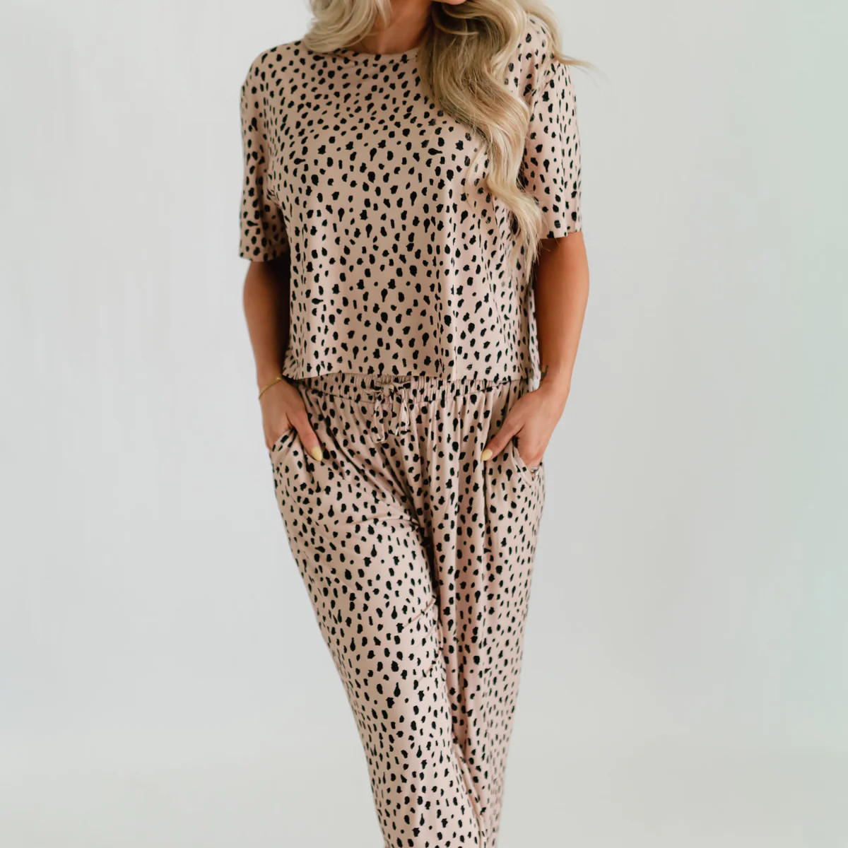 Women's T-Shirt and Pants Set in Brown Cheetah | Silks Design