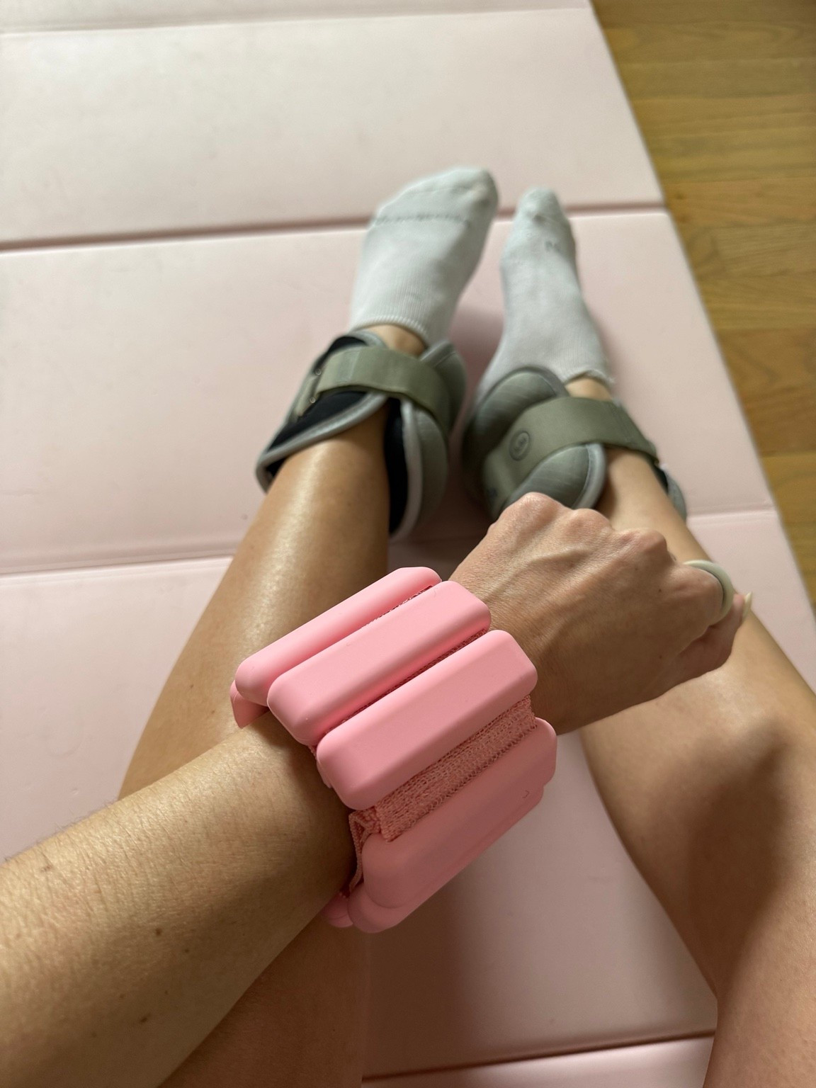 Bala wrist/ankle weights

#LTKSaleAlert #LTKdayinmylife #LTKfitnessgoals
