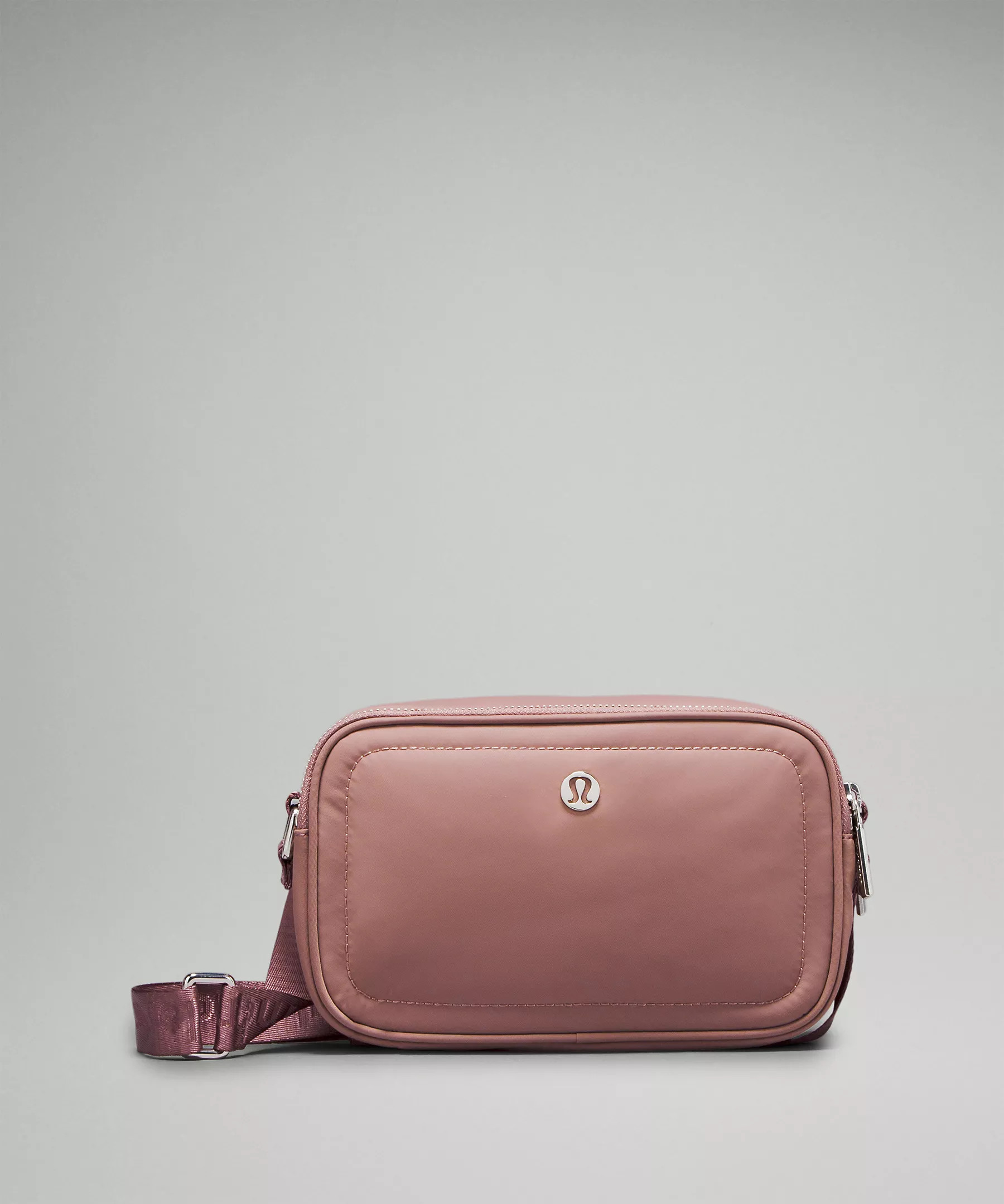 Crossbody Camera Bag 2L | Lululemon (US)