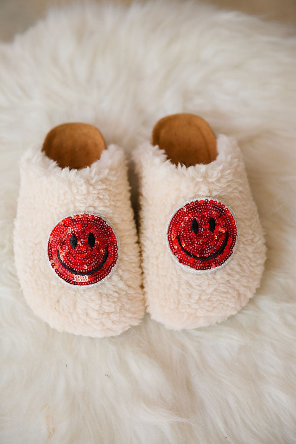 RED SMILEY SLIPPERS | Judith March