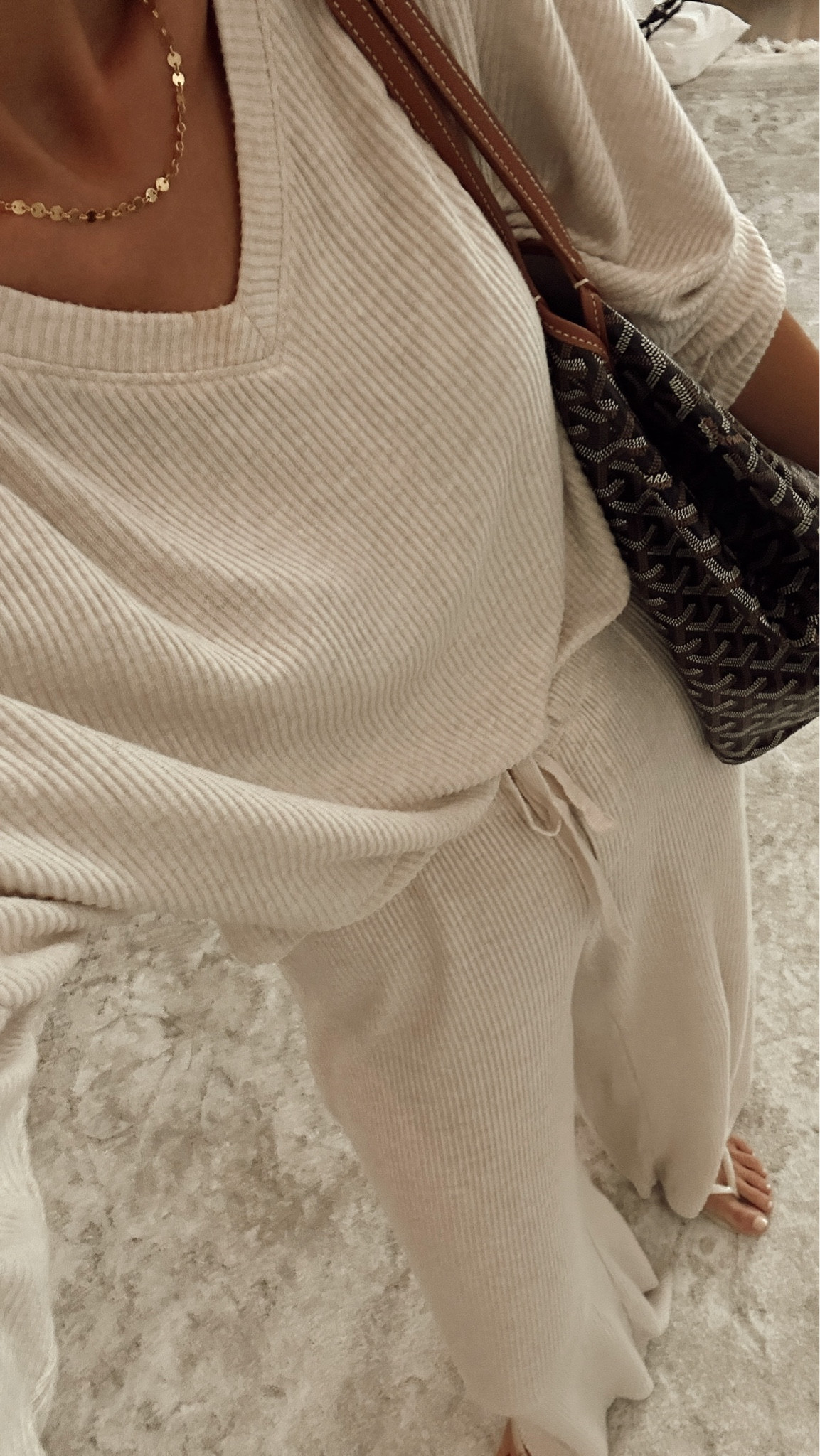 SCHOOL DROP OFF
This loungewear set from Target is so comfy. I'm just shy of 5-7" wearing the size XS bottom and small top StylinByAylin, Aylin

#LTKSeasonal #LTKStyleTip #LTKHoliday