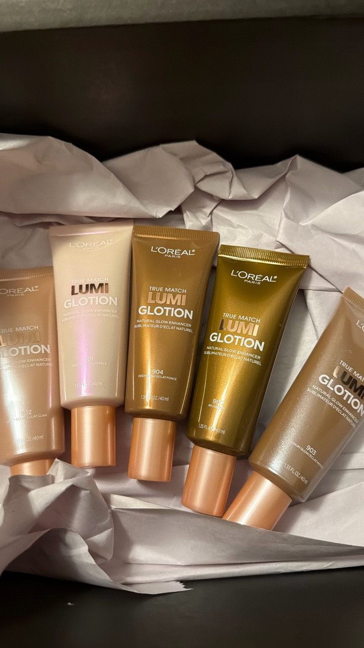 #LOrealParisPartner  formas de utilizar @lorealparis Lumi Glotion

Shades: 904, 905 and 901

#LOrealistar #MyGlotionGlow