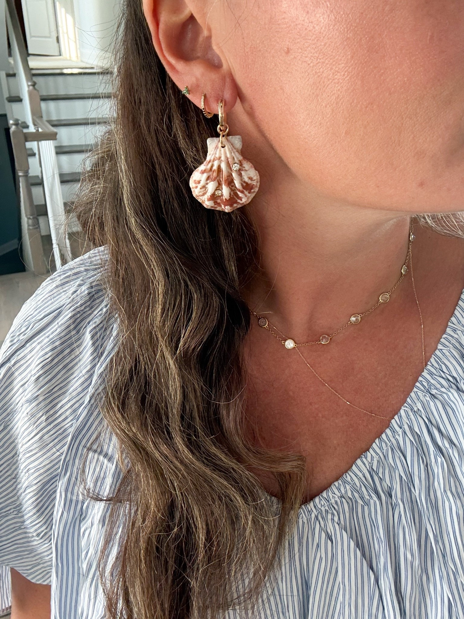 Love these seashell earrings!! They come in a few colors and are so much fun for summer.

#LTKootd #LTKdayinmylife #LTKSeasonal