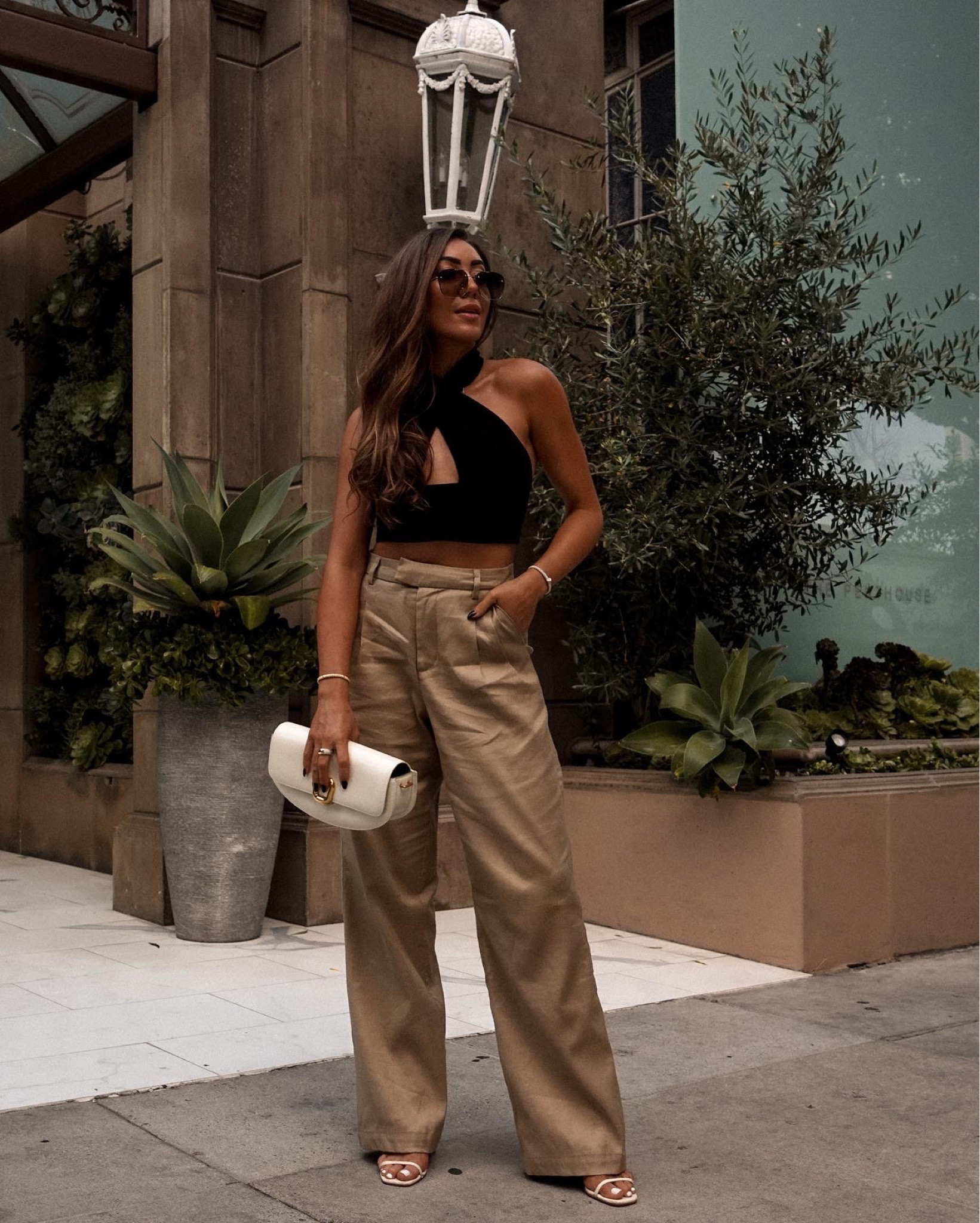 Neutral look 🤍

These pants are super comfy!  And the top is super inexpensive!



#LTKSeasonal #LTKstyletip #LTKunder50