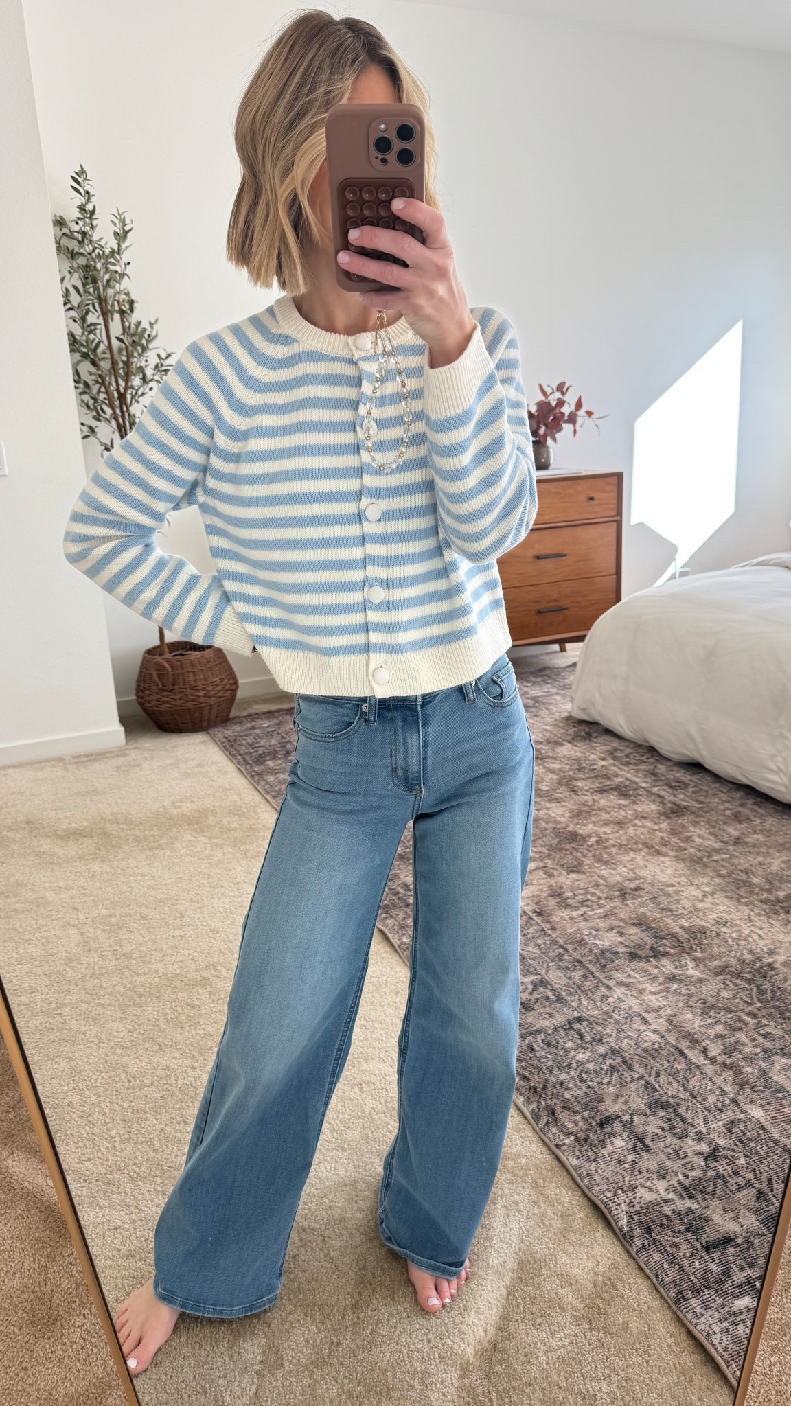 Target outfit
Mom outfit
Classic outfit
Wide leg jeans
Cardigan
Striped cardigan
University of San Diego
Sneakers
Metallic Sneakers


#LTKKids #LTKmomlife #LTKootd