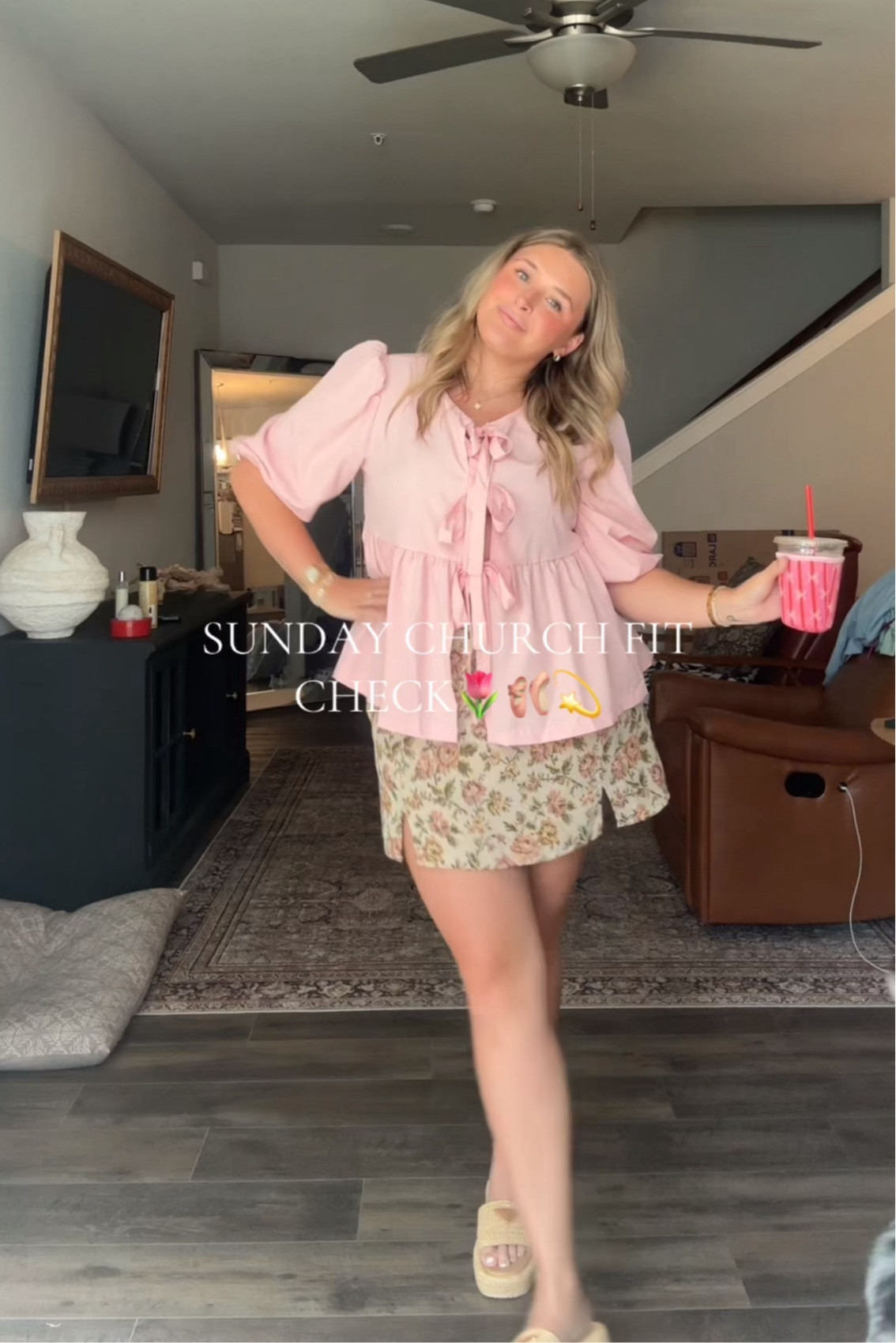 top- L
bottoms- 1XL (stretchy!!)
shoes- 41 fit perfect! 