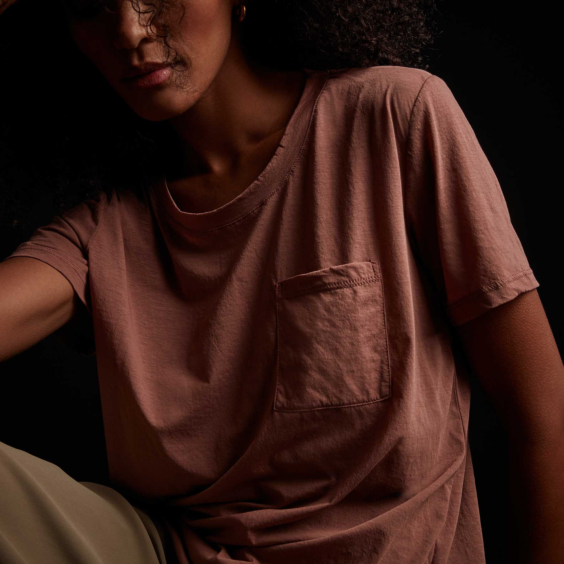 Stretch Jersey Short Sleeve Pocket Tee in Redrock | James Perse Los Angeles | 2 / Redrock / USA |... | James Perse (US)