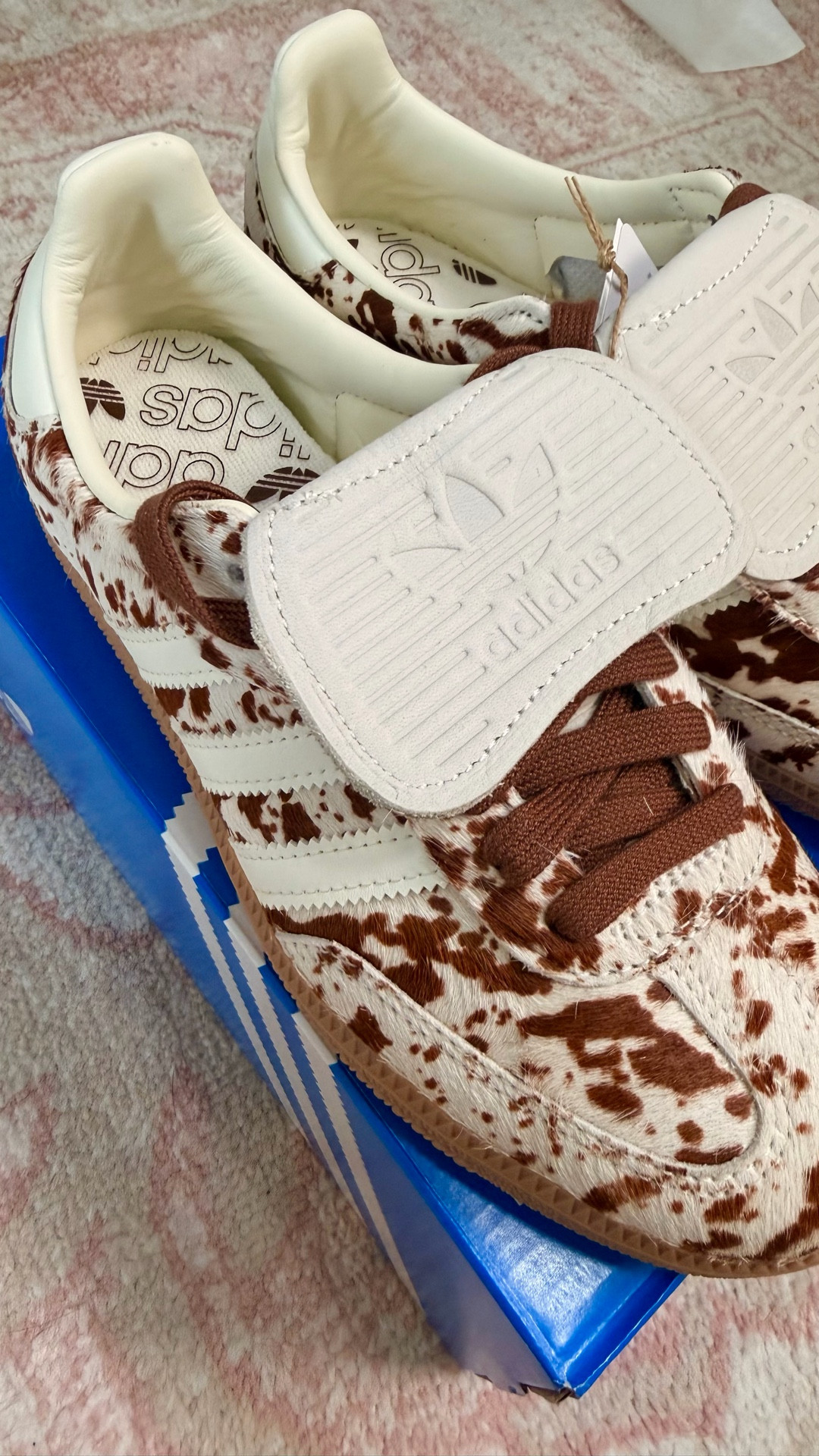 I couldn’t pass these up! They’re just so damn cute! And guess what? I think you need them too 😉 Linking for you in LTK ❤️

#LTKootd #LTKOver40 #LTKgrwm