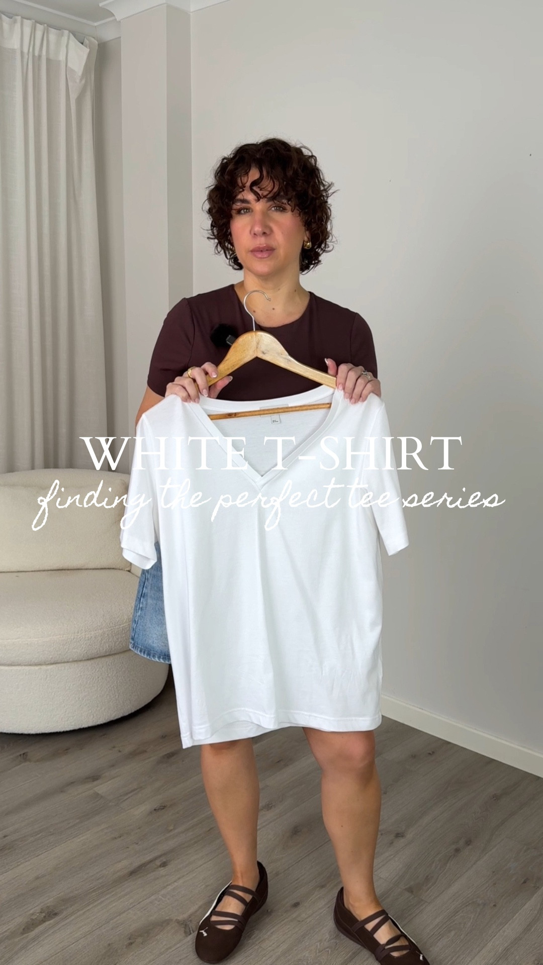 We’re on the hunt for the perfect white t-shirt! 

Finding the right one for you can sometimes feel impossible, so I’m hunting down white tees and rating them based on:

Material - no sheer shirts or anything too bulky!
Neckline - for me I don’t like anything too high. 
Sleeve - personally I like some length in my sleeve.
Length - long enough to tuck but not too long that it’s bulky when you do. 
Cost - it has to be worth what you’re paying! 

Send me recommendations on what white tees you’d like me to try! 

Rachael x #

#stylewithcsvp #personalstylist #brisbanestylist #asistylist #whitetee #whitetshirt #ltkaustralia 

#LTKspring #LTKsummer #LTKstyletip