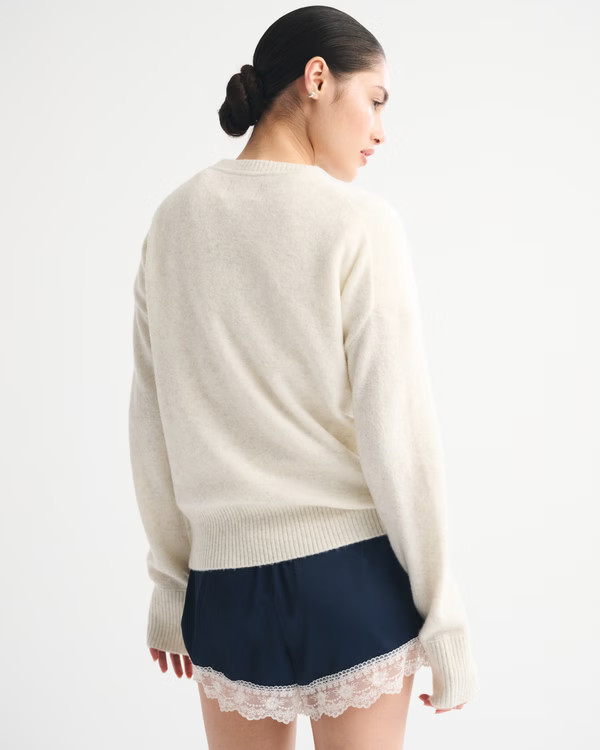 Merino Wool-Blend V-Neck Sweater | Abercrombie & Fitch (UK)