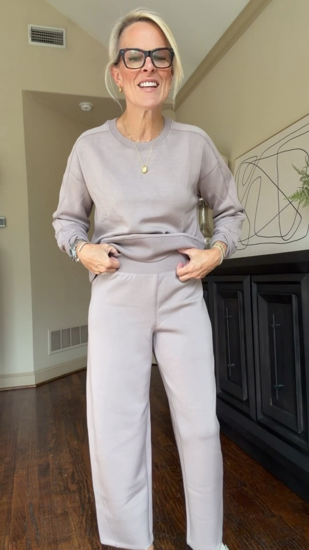 New arrivals from Spanx
Air essentials barrel leg and top. This is elevated air essentials, Lux.

Fit is true to size I’m wearing small.

I love the new color offering – coastal fog!

If you are a new customer
CSWANSONXSPANX for 15% off 

Would make a great travel outfit

@spanx
#spanxpartner 

#LTKTravel #LTKOver40 #LTKGiftGuide