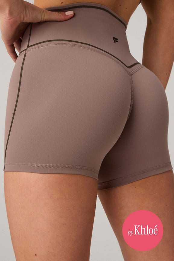 The No-Seam PureLuxe TLC Short 4" | Fabletics