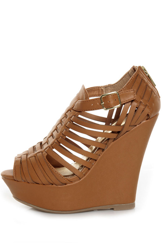 Bamboo Smooch 06 Chestnut Huarache Platform Wedge Sandals | Lulus (US)