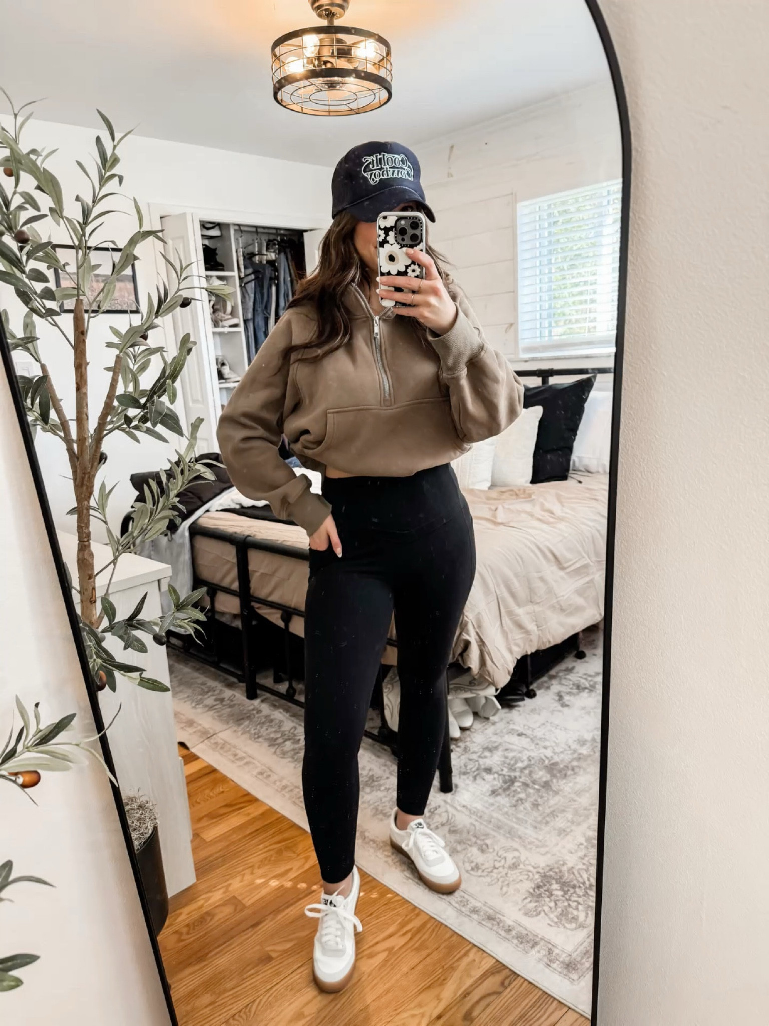 Casual leggings outfit 🤎

#LTKgrwm #LTKSeasonal #LTKootd