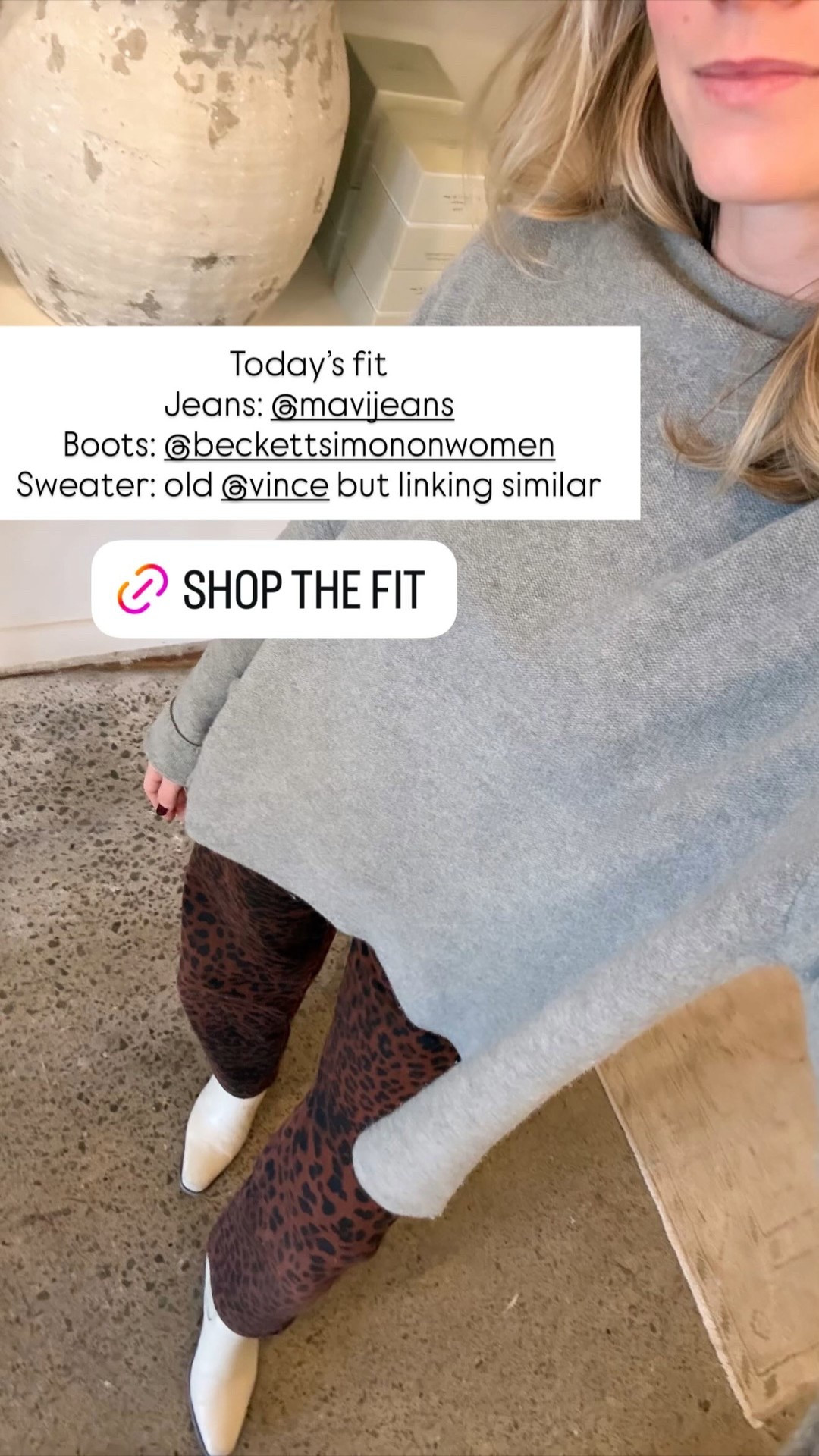 Today’s fit
Jeans: @mavijeans 
Boots: @beckettsimononwomen 
Sweater: old @vince

Can’t link exact items but tagging similar! 