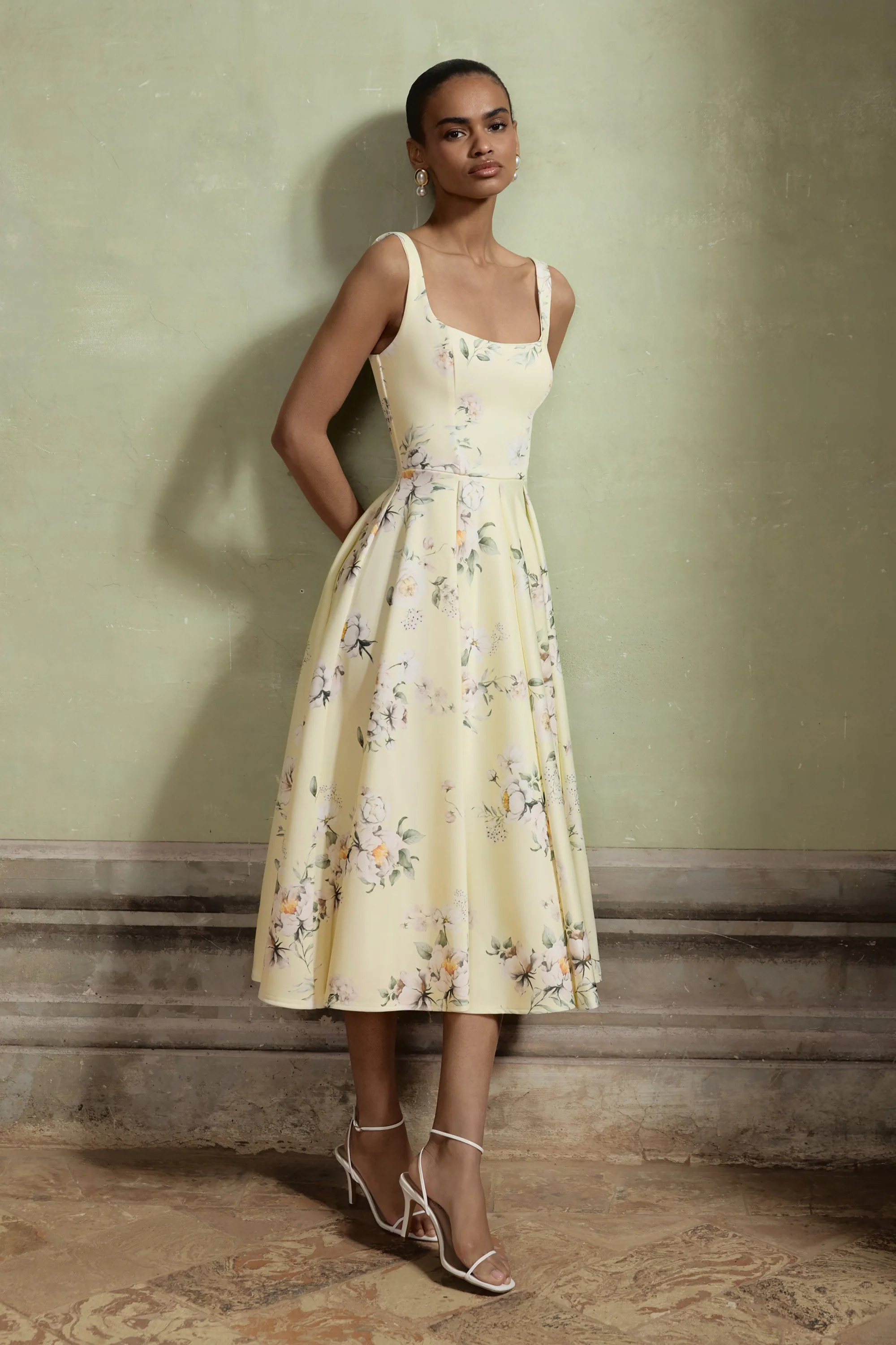 Lissa | Lemon Floral Bouquet Print Square-Neck Midi Dress | Club L London