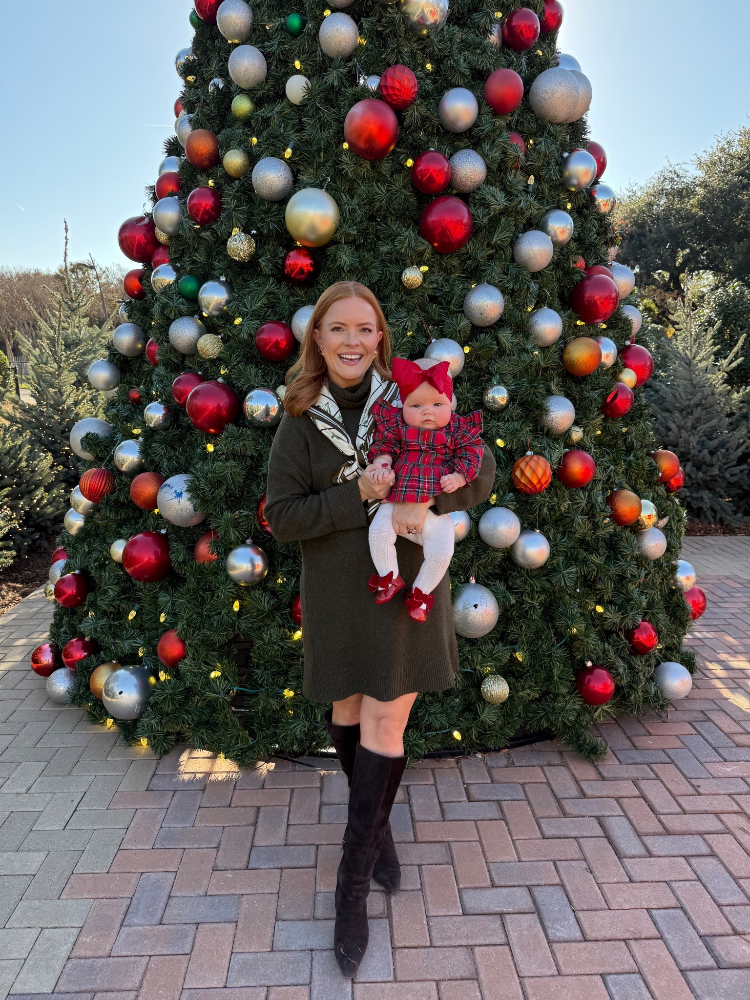 This green dress is so cozy and comfy to wear with boots and tights for the holiday season! I got a medium in the dress!

#LTKFindsUnder50 #LTKootd #LTKmomlife