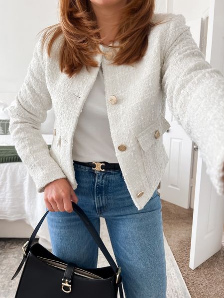 Nothing like a casual classic chic look🤍 the jeans are my favorite Abercrombie jeans and this tweed jacket just helps elevate the whole look! 

Sizing:
Jeans - 27 (I get short because I am 5’3)
Tshirt - small
Tweed jacket - small
Heels - TTS

#LTKstyletip #LTKfindsunder50 #LTKSeasonal