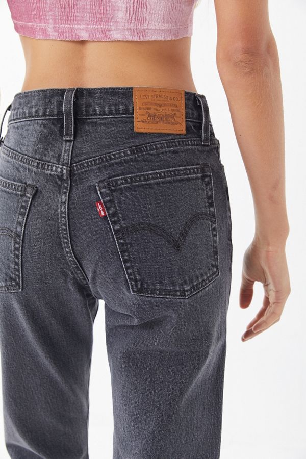 Levi’s Wedgie High-Rise Jean – Bite My Dust | Urban Outfitters (US and RoW)
